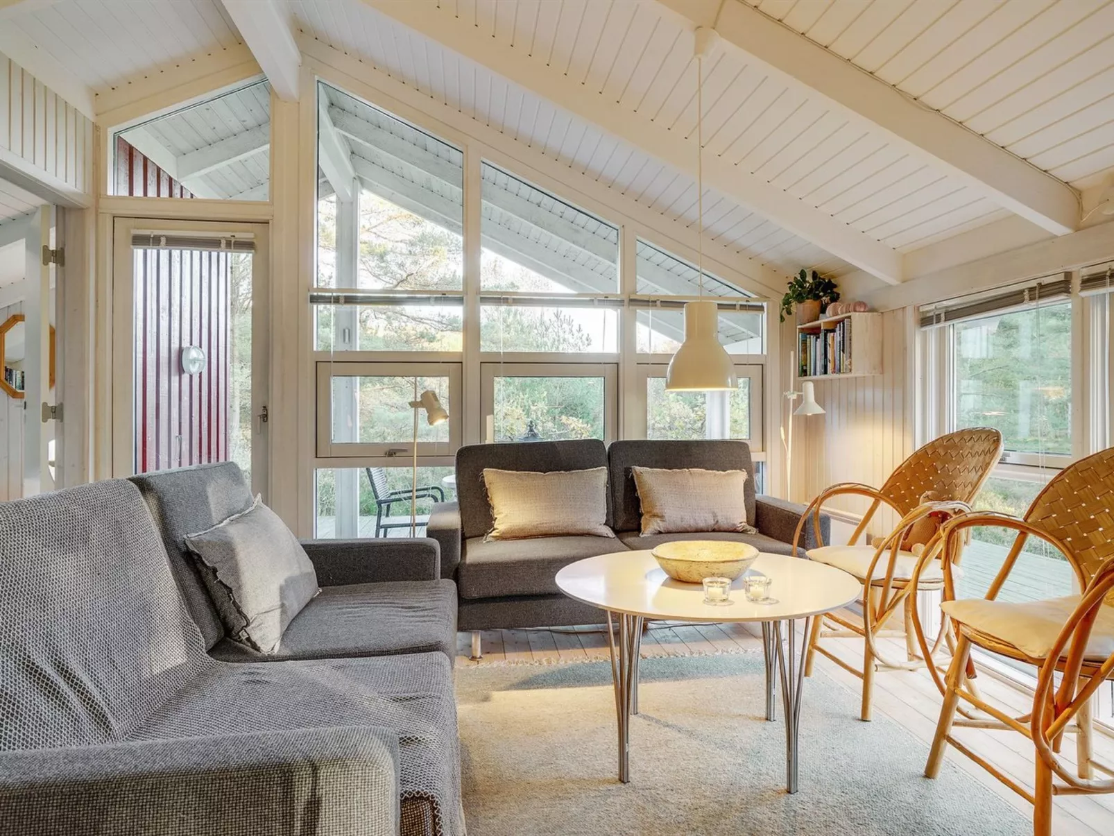 "Helmtrud" - 500m from the sea - Binnen