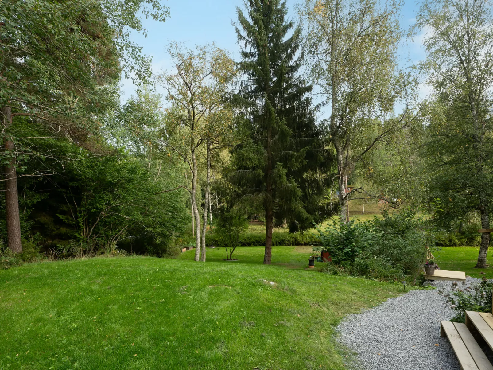 Paradislyckan - Buiten