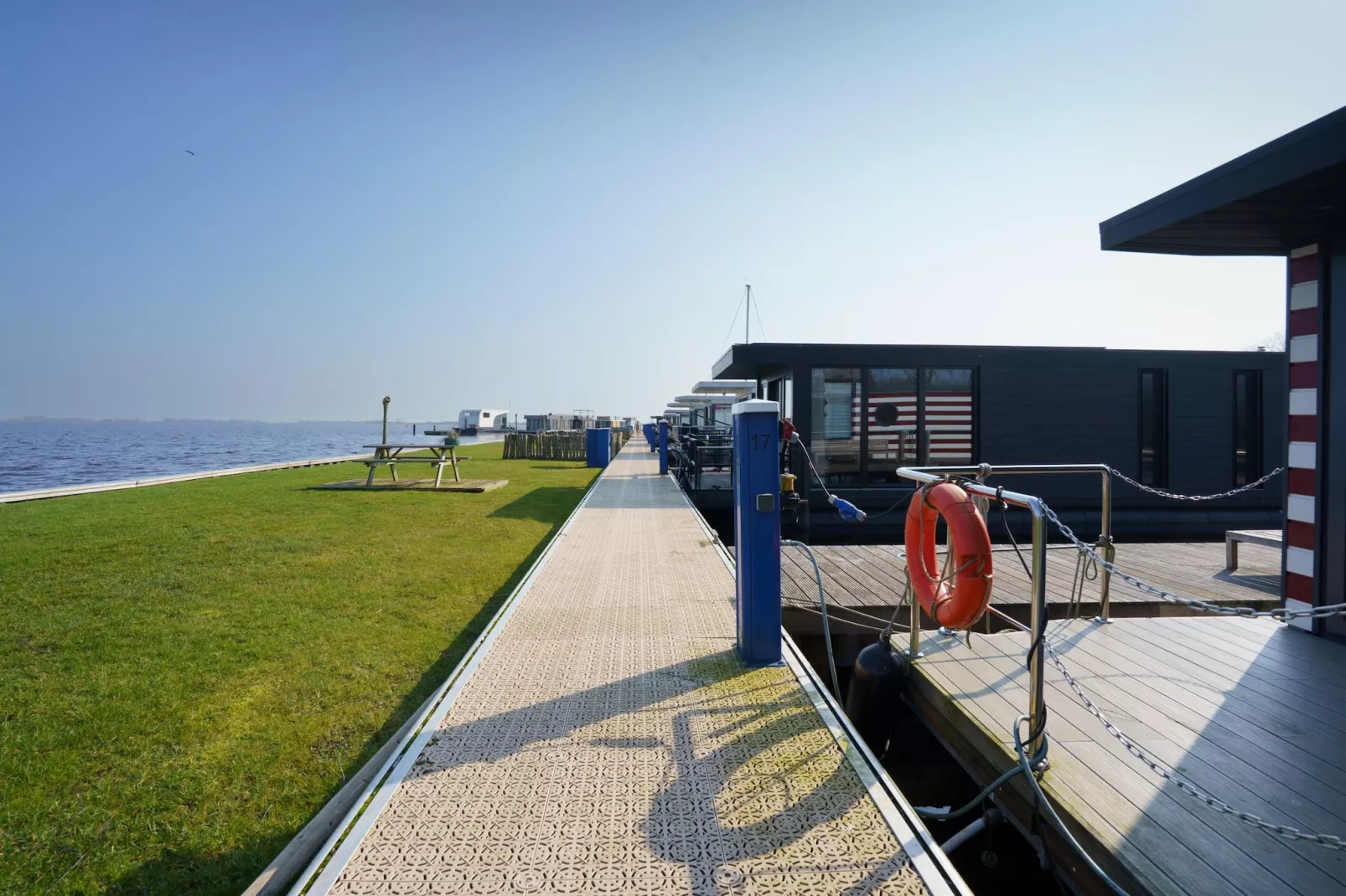 Houseboat Meerzicht - Gebieden zomer 1km