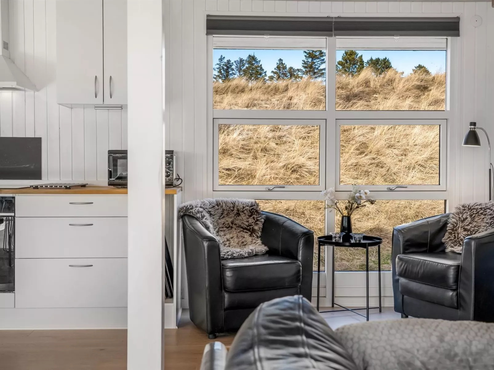 "Greta" - 2.5km from the sea - Binnen