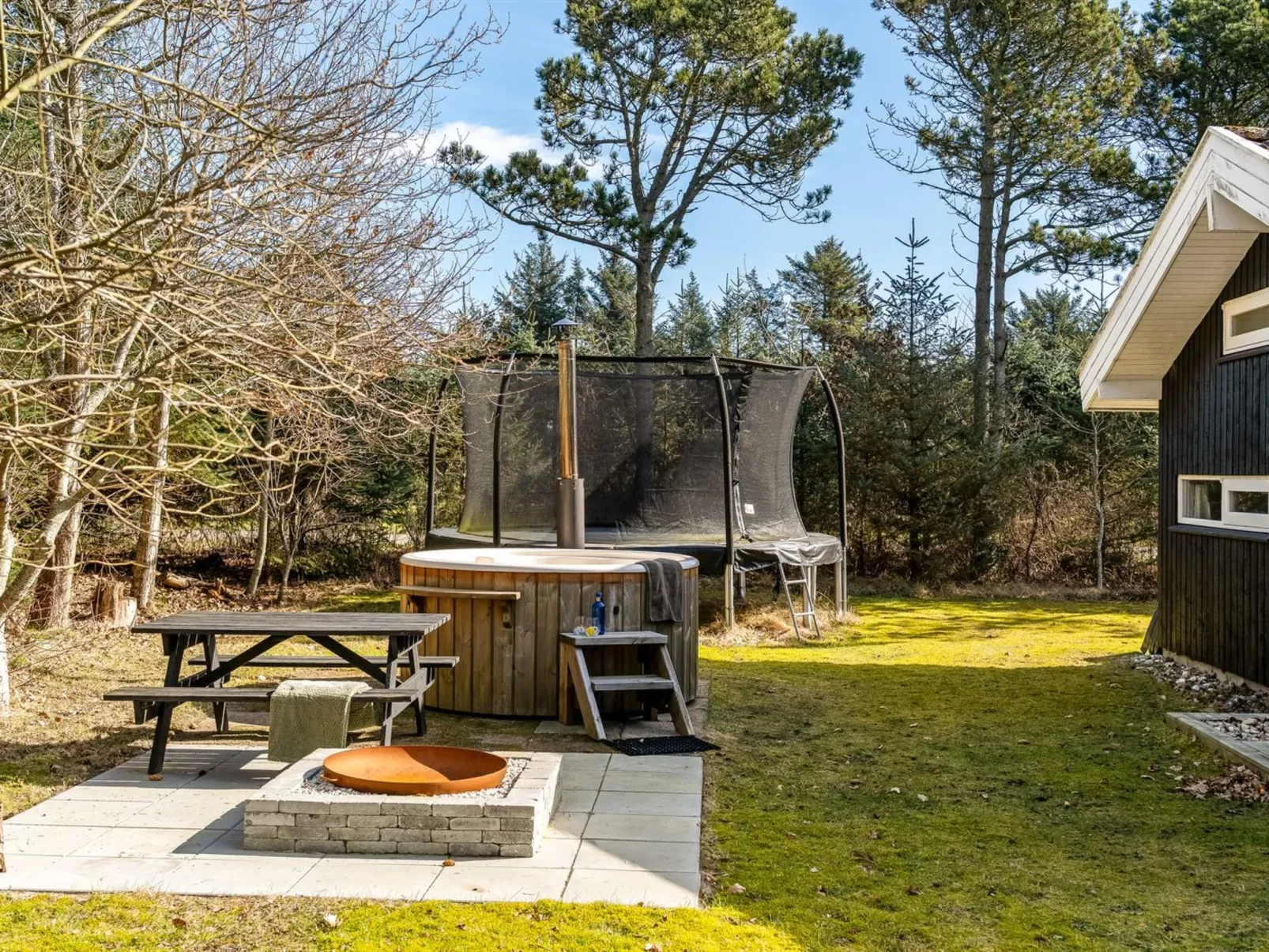 "Akka" - 2km from the sea - Buiten