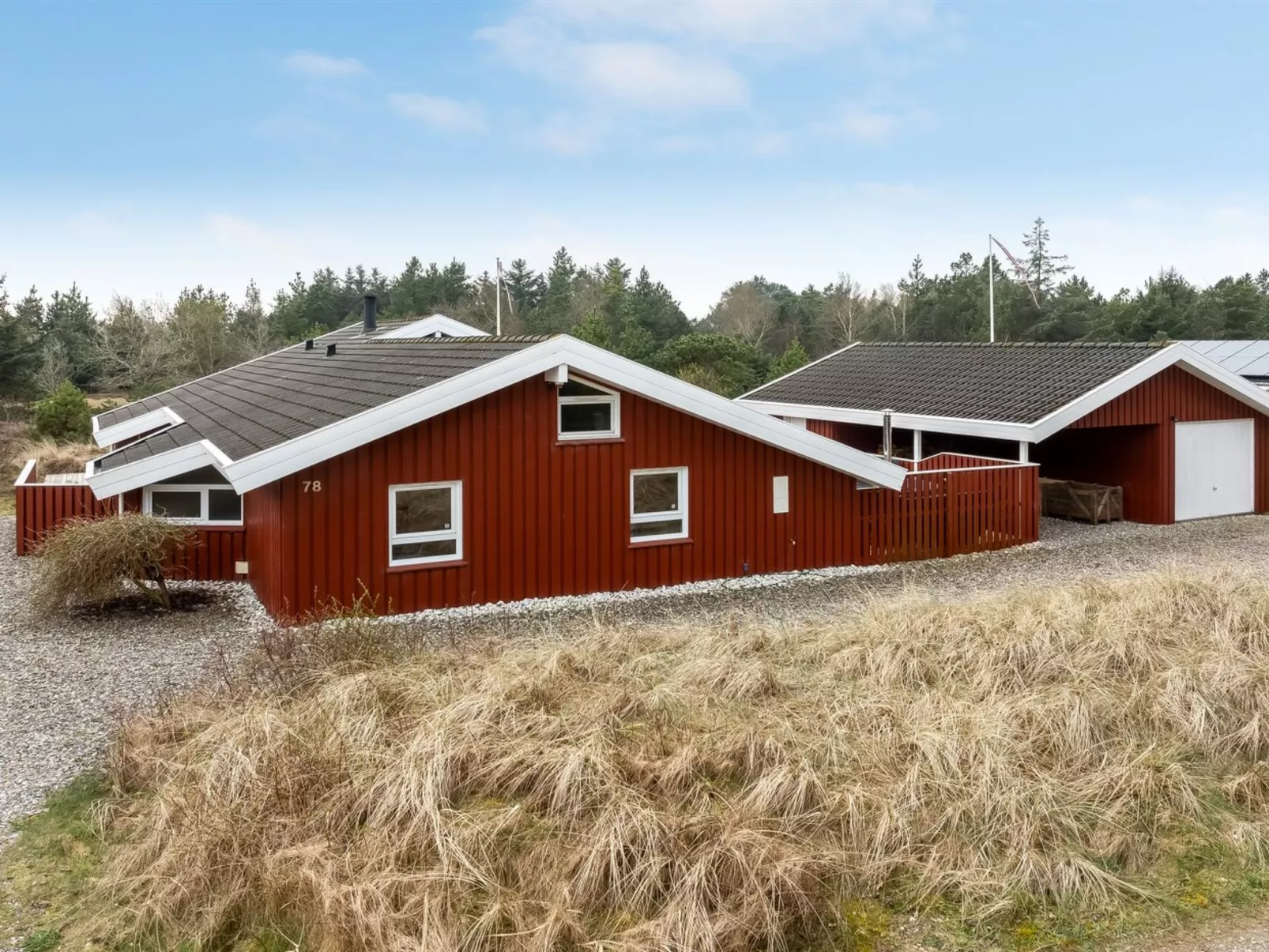 "Gunborg" - 2.5km from the sea - Buiten