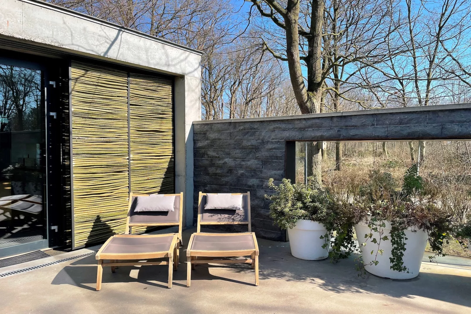 Betonnen Boshuis - Terrasbalkon