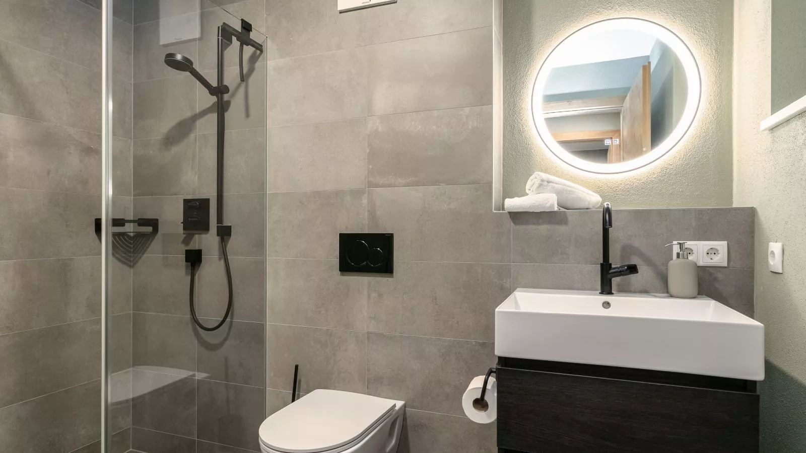 Tauernlodge Eben C4 - Badkamer