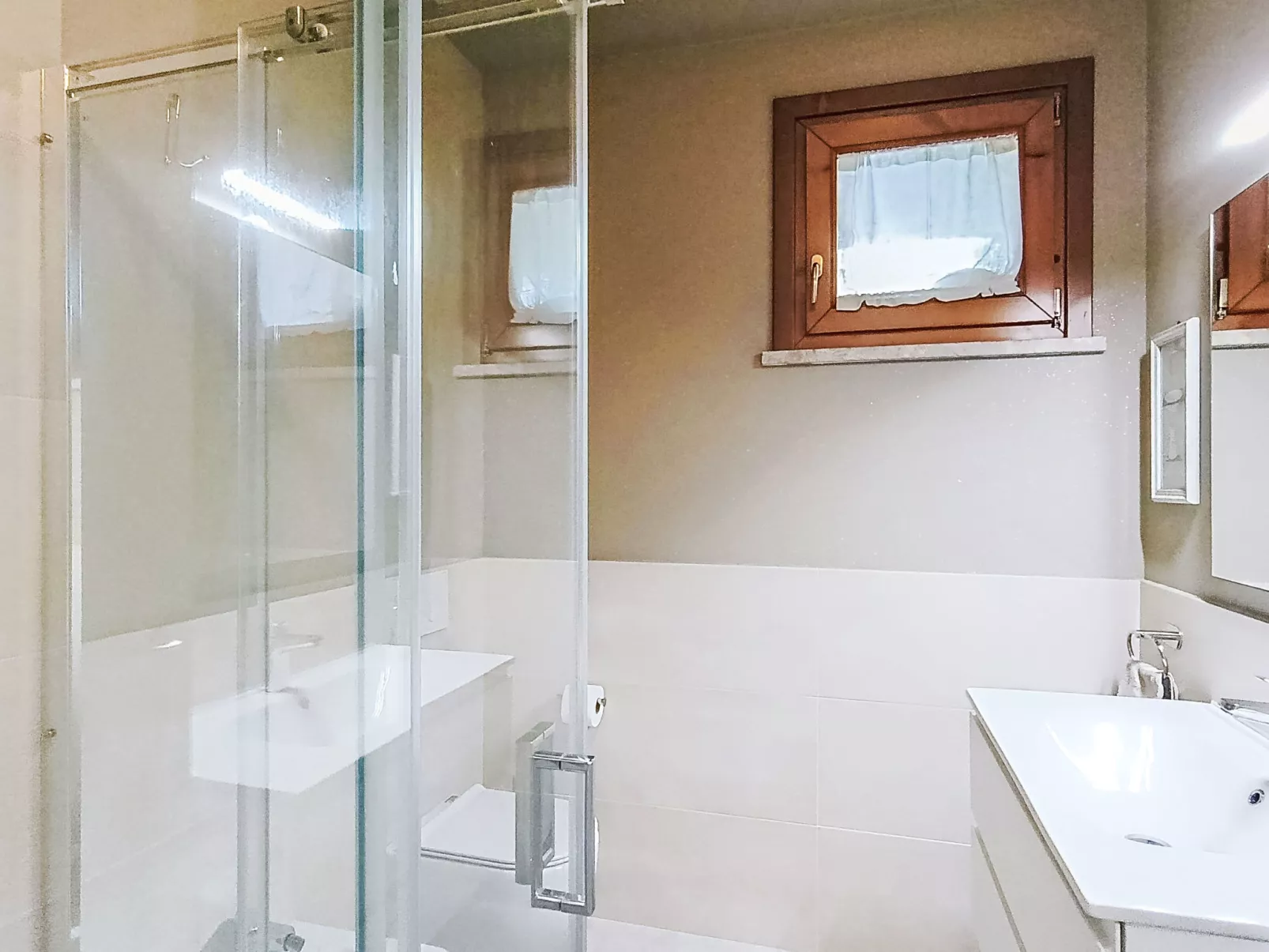 Parma House - Binnen