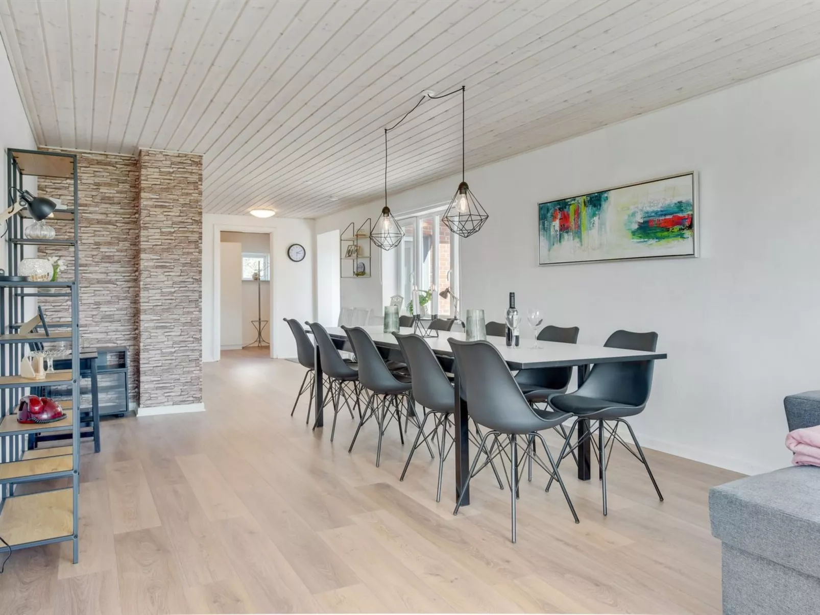 "Iina" - 13km from the sea - Binnen