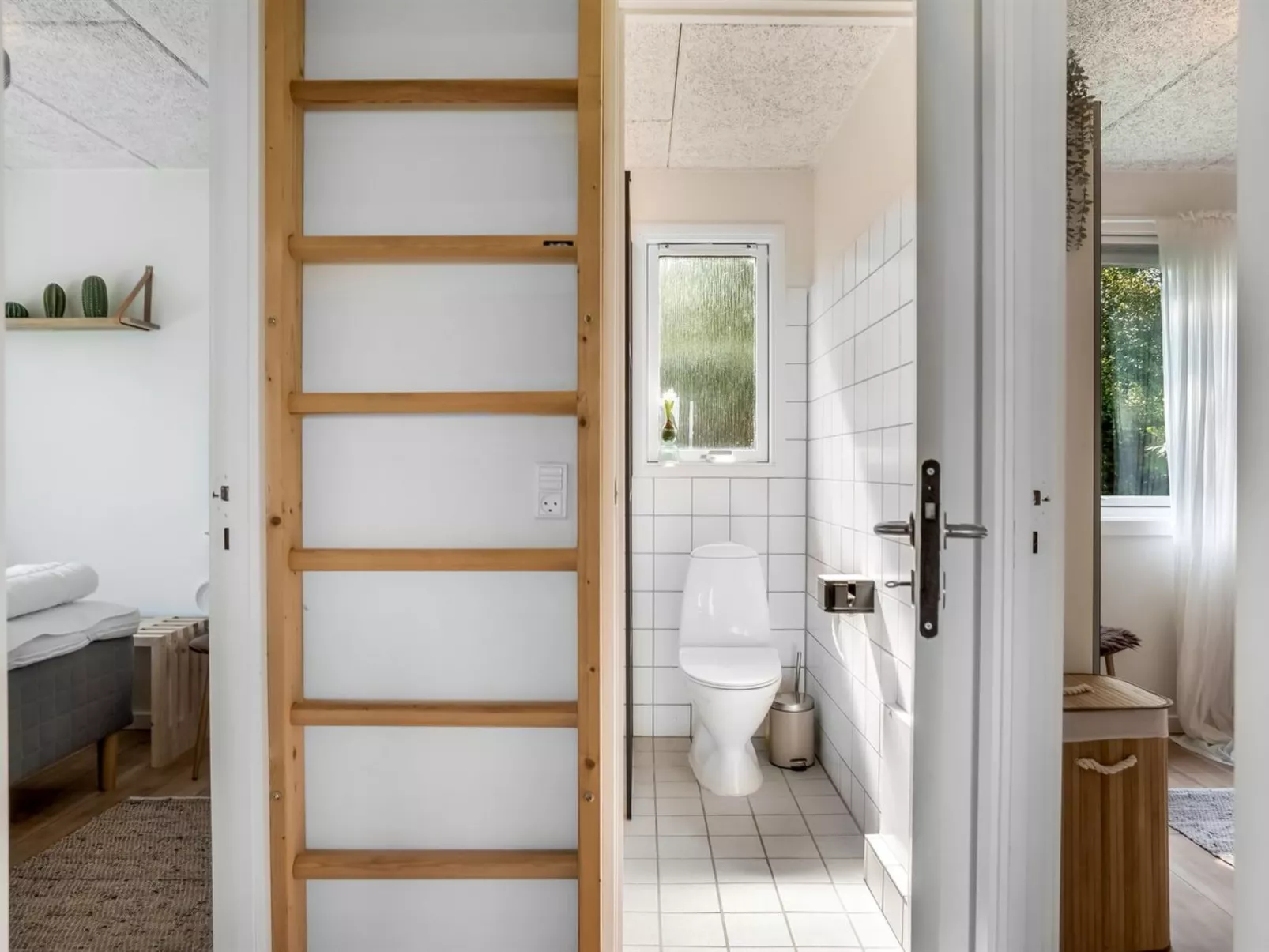 "Kanerva" - 100m to the fjord - Binnen