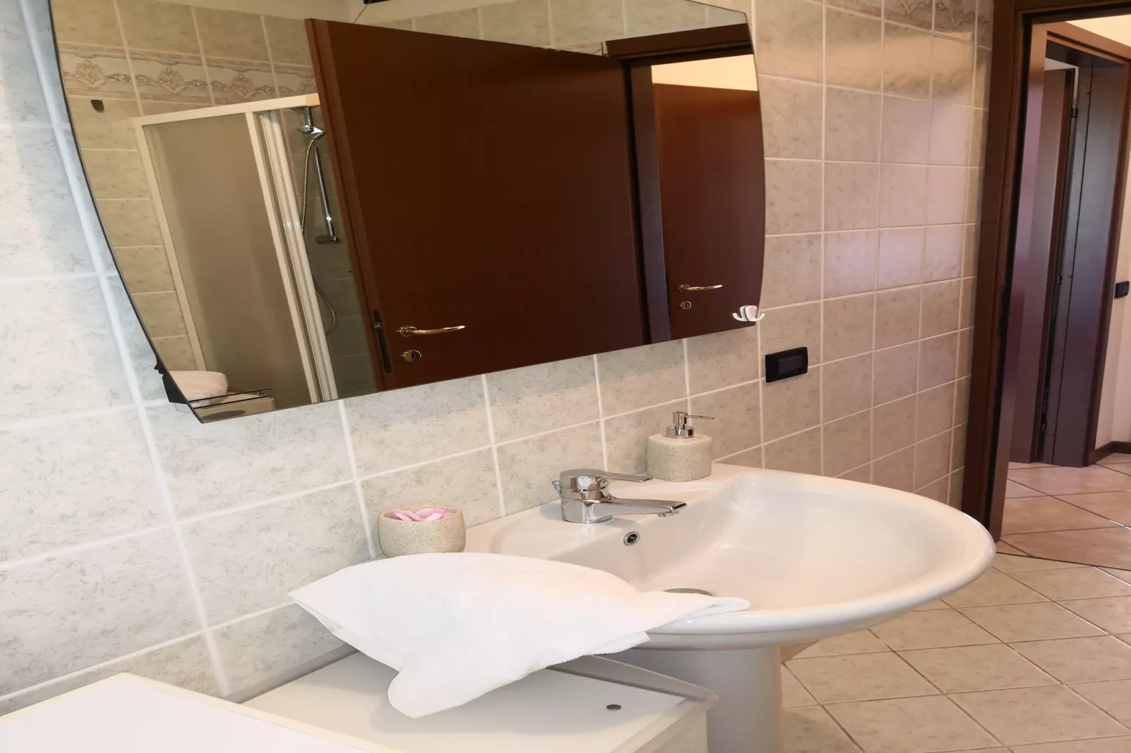 Casara Elle Otto - Badkamer