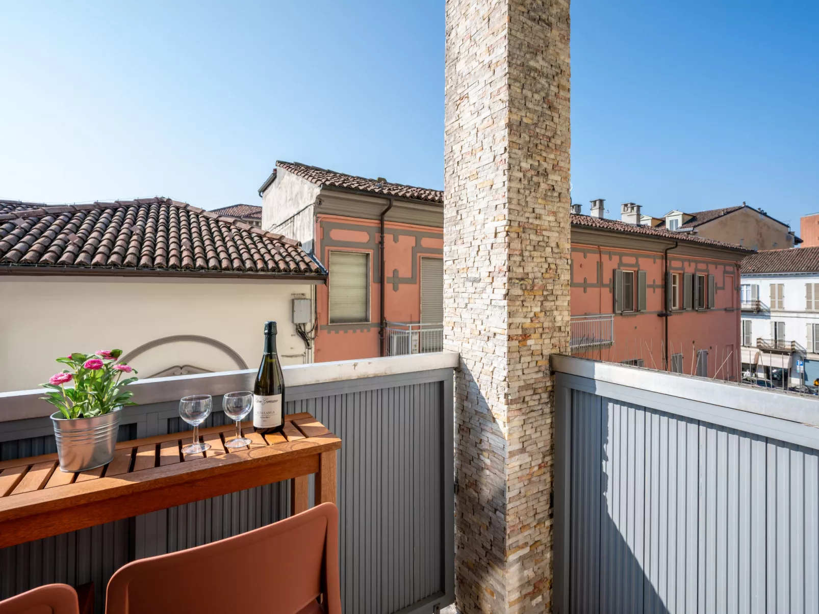 Domus Talenti - Buiten