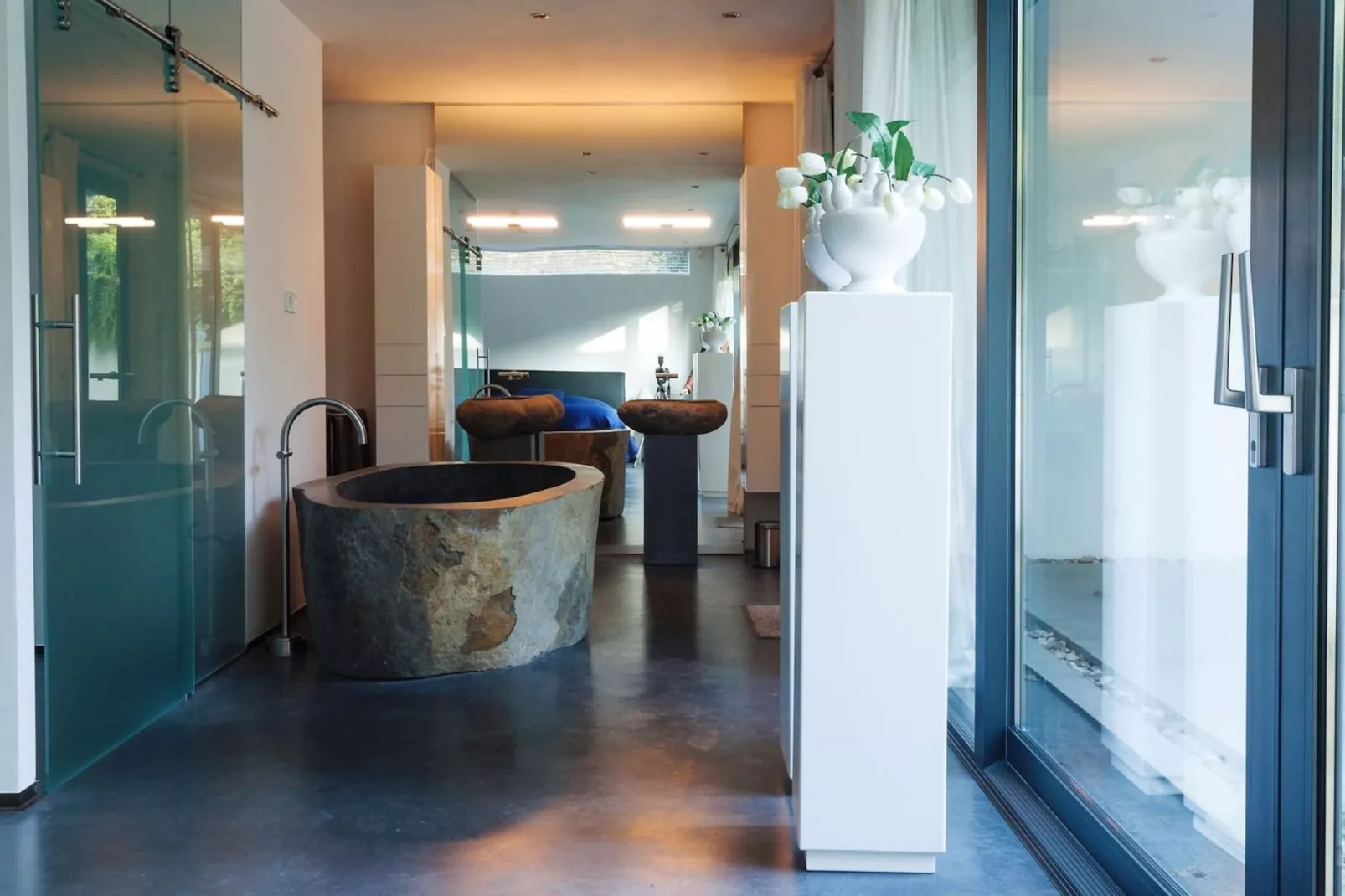 Betonnen Boshuis - Faciliteiten