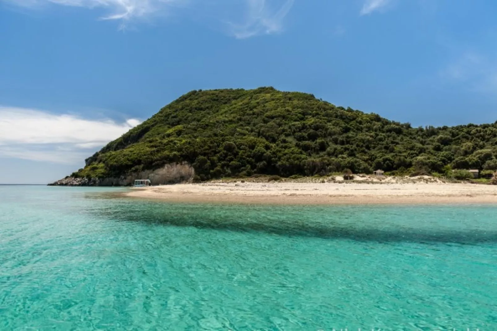 Andriana’s apartment  A fully equipped 2-BR apt in the countryside - Image-tags.water view