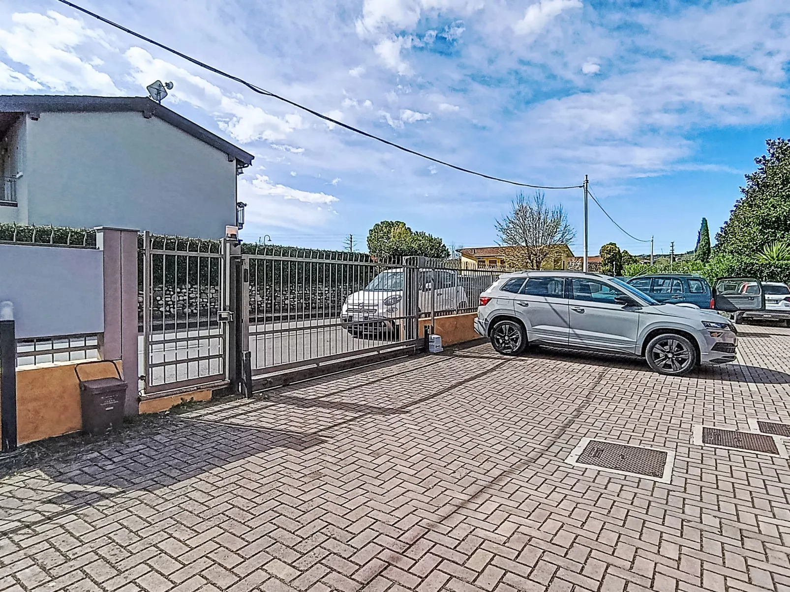 Parma House - Buiten