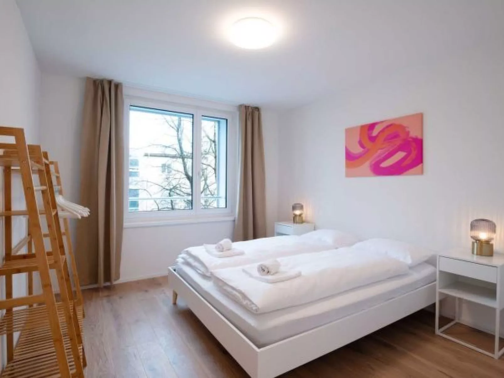 ZH Pink GF - Letzigrund HITrental Apartment