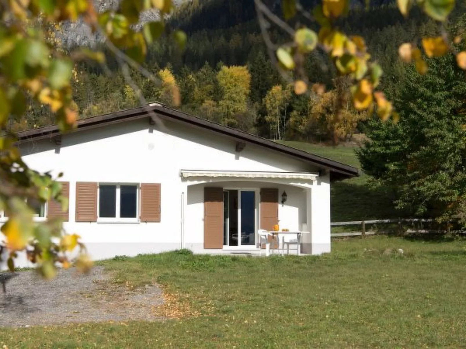 Mit Garten Tgeasa Schilendra-Lantsch/Lenz