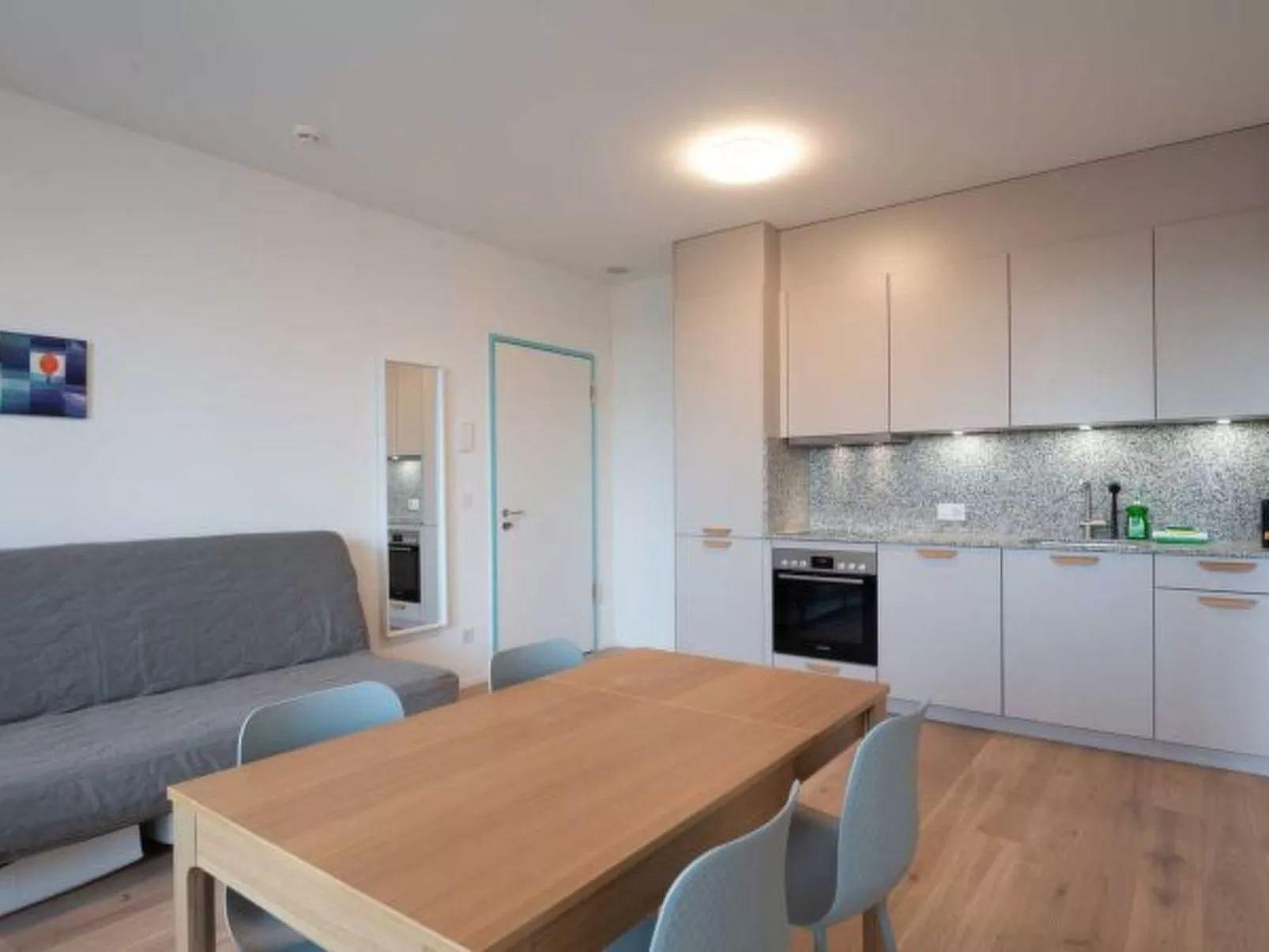 ZH Blue 3 - Letzigrund HITrental Apartment