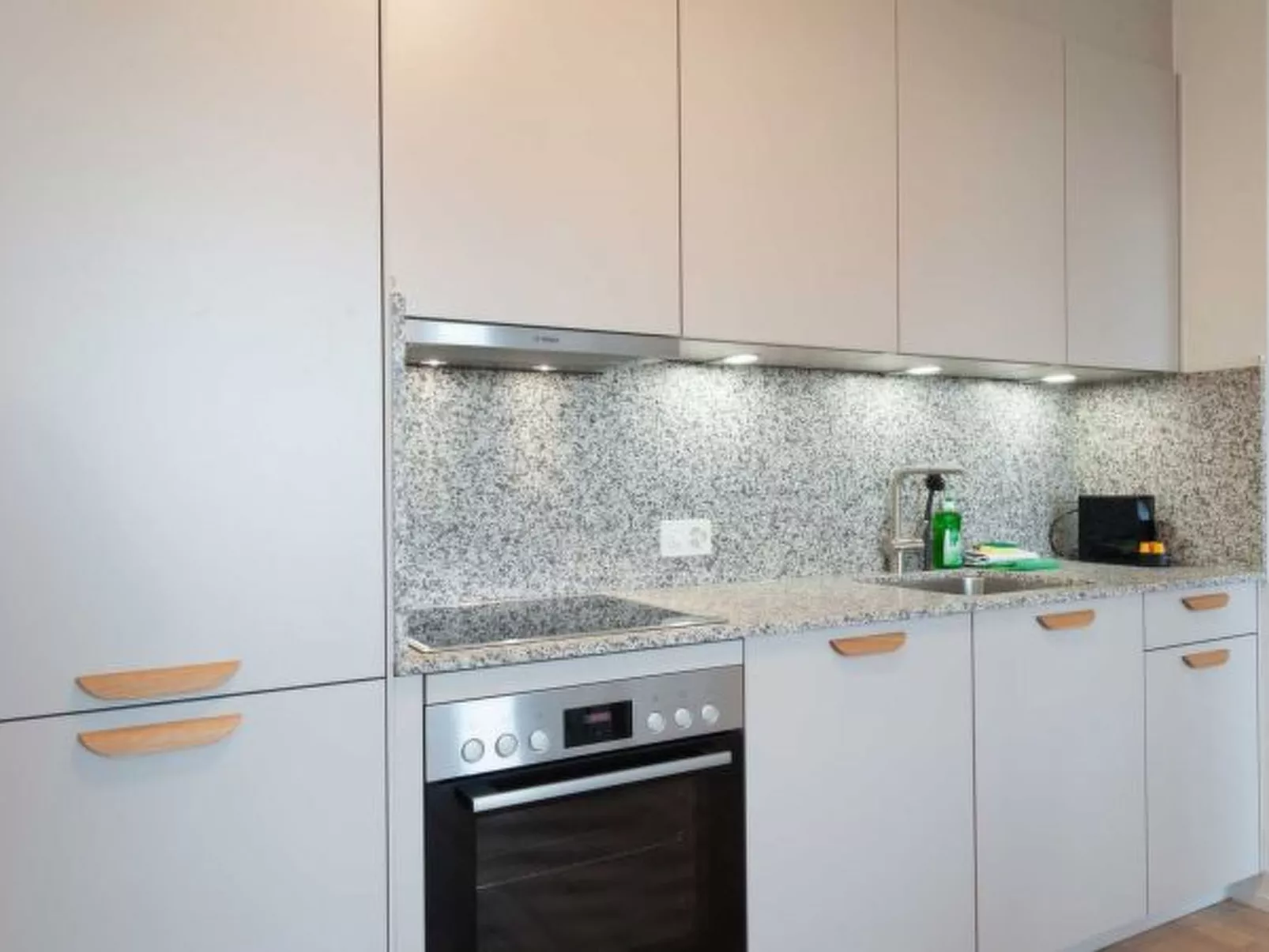 ZH Blue 3 - Letzigrund HITrental Apartment