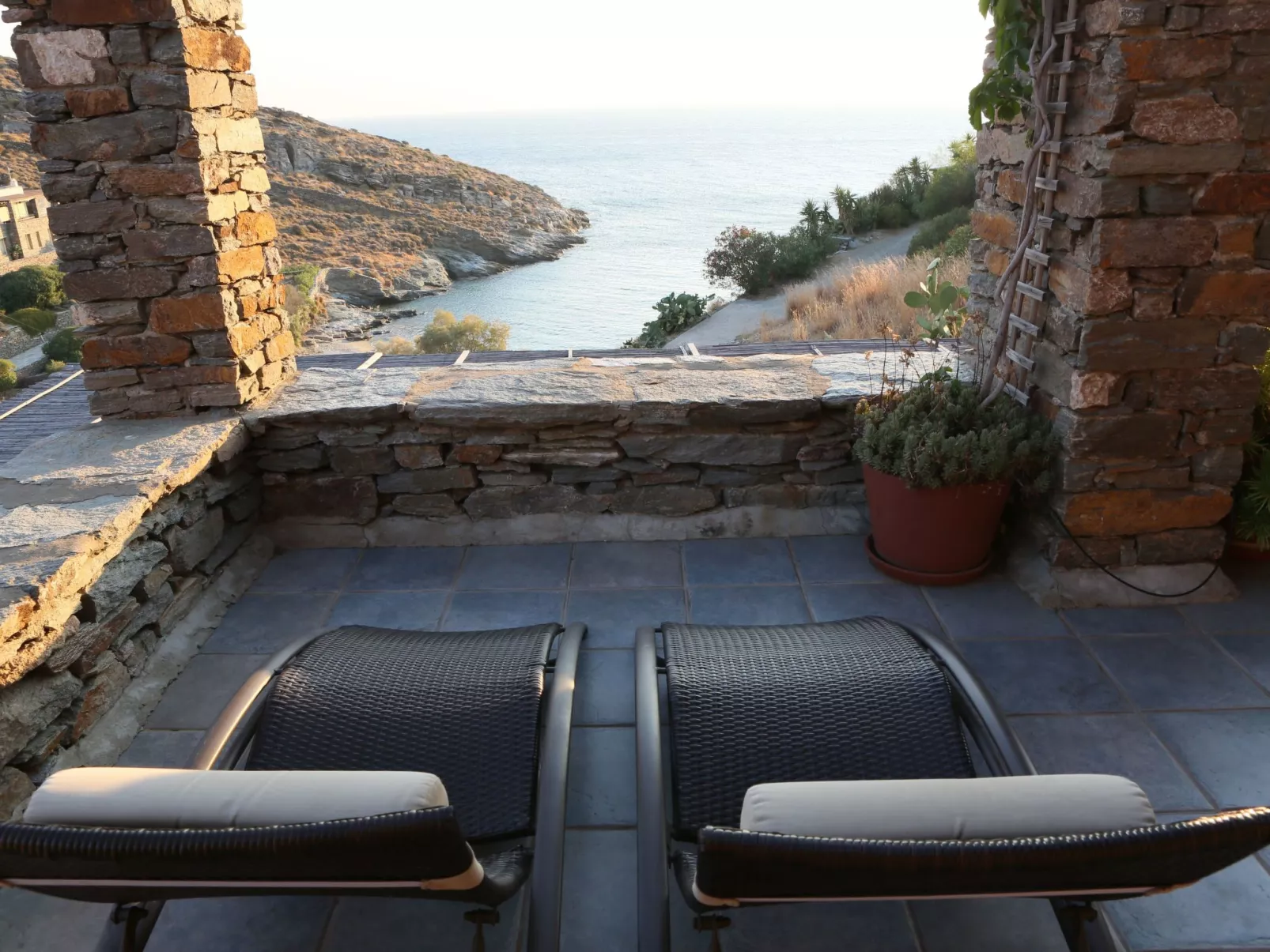 Apartment in Kea mit privatem Balkon und Blick auf den Sonnenuntergang