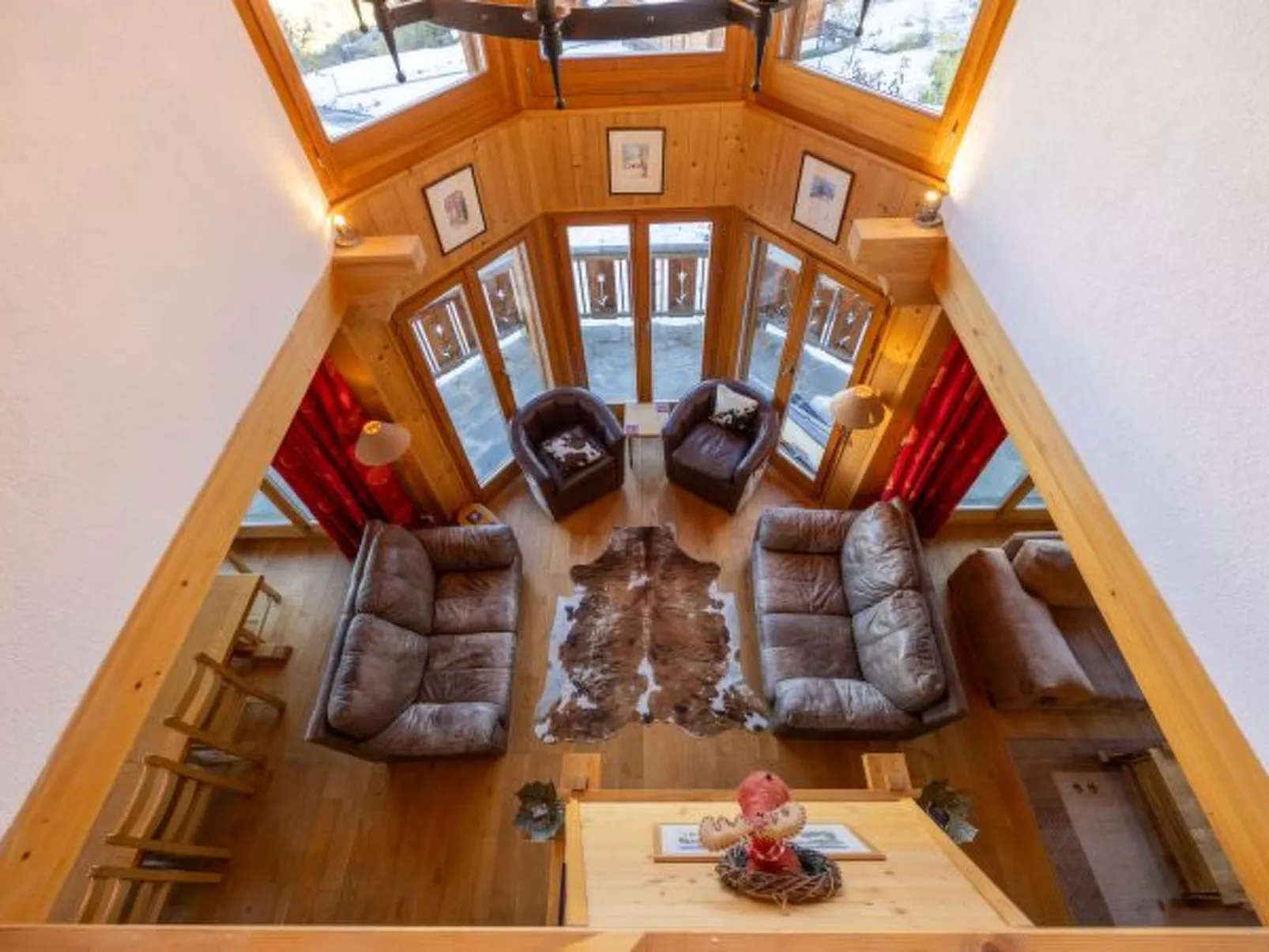 Chalet Vansamis, views & sauna