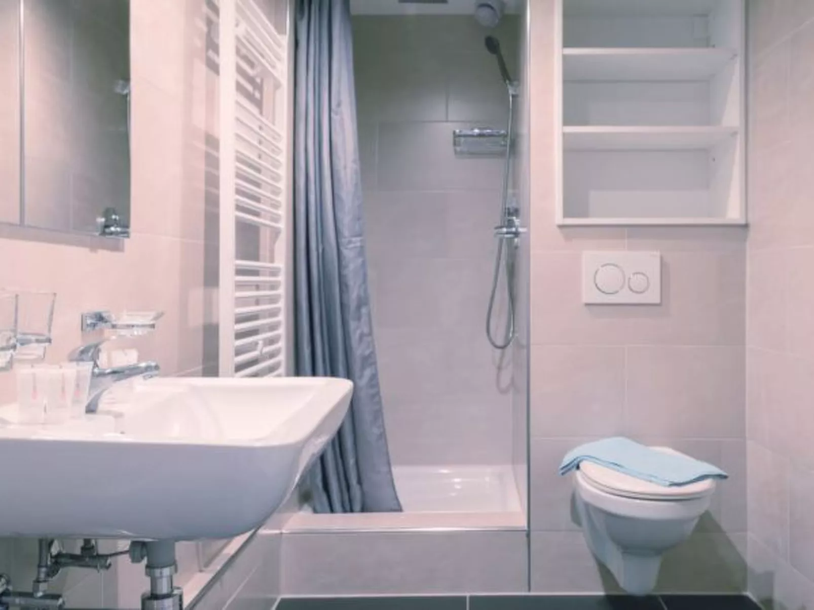 LU Jupiter lll - Chapel Bridge HITrental Apartment