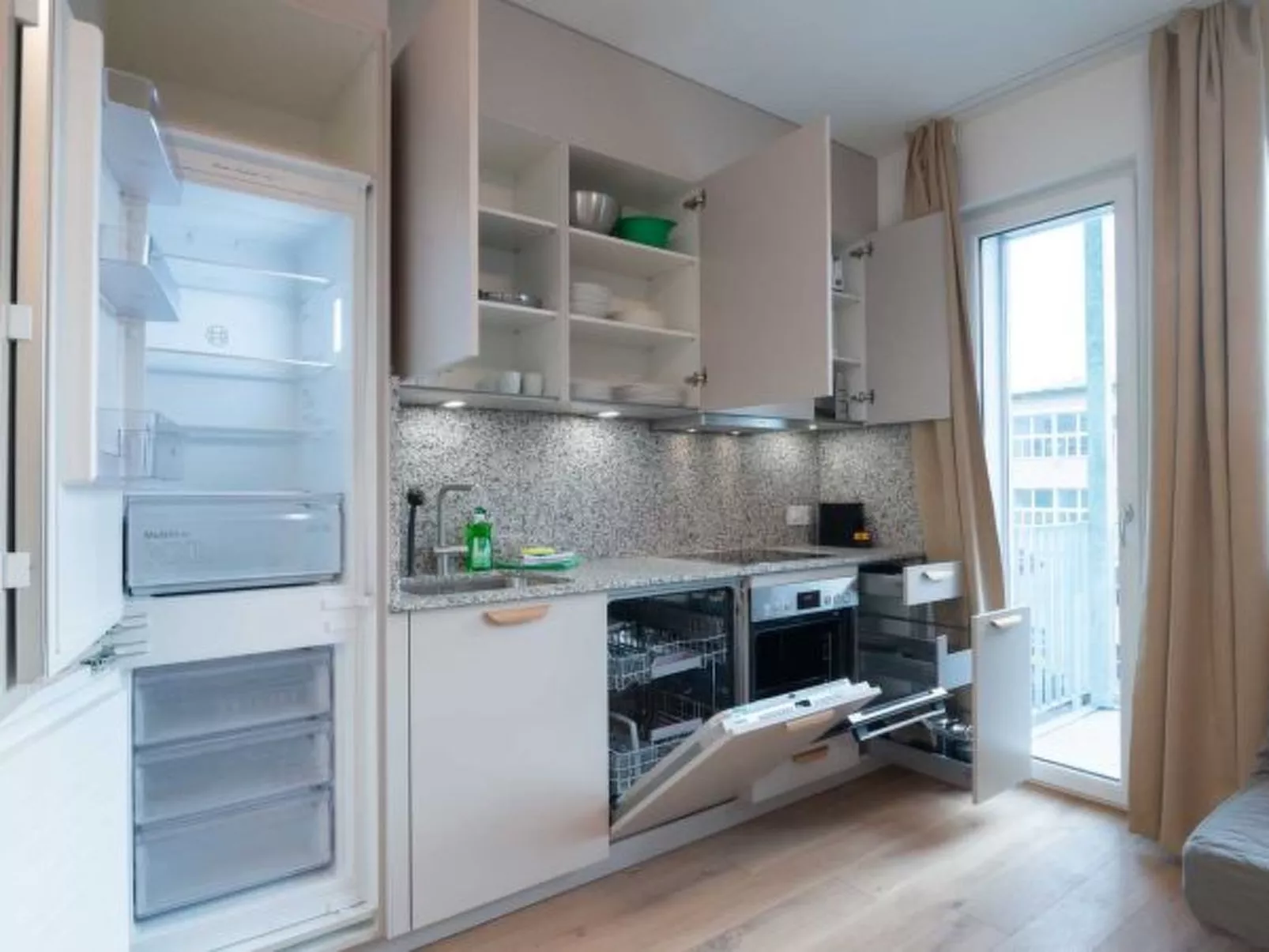 ZH Red 3 - Letzigrund HITrental Apartment