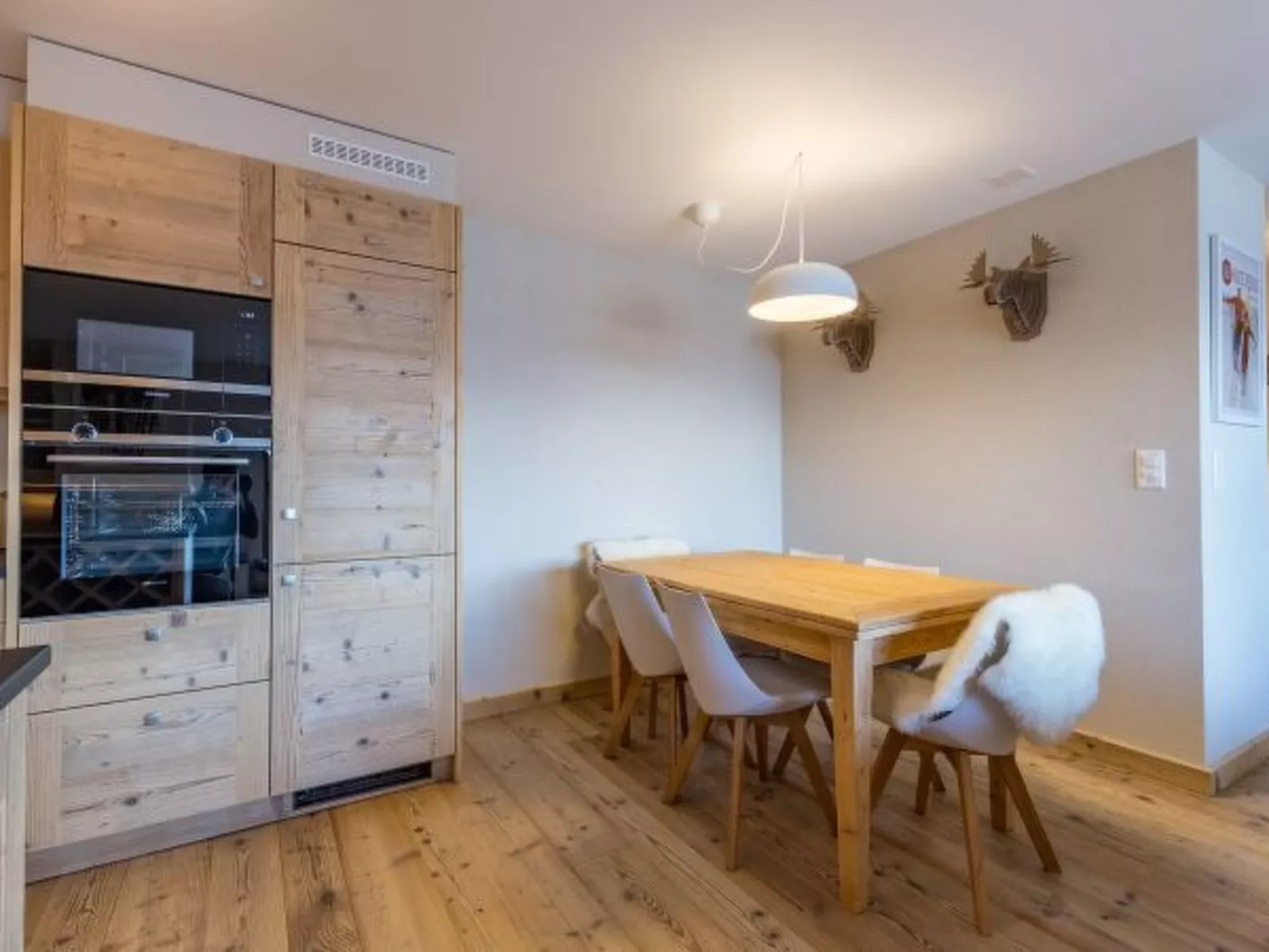 Nendaz 2 bedroom apartment - close ski lift (R27) - Binnen