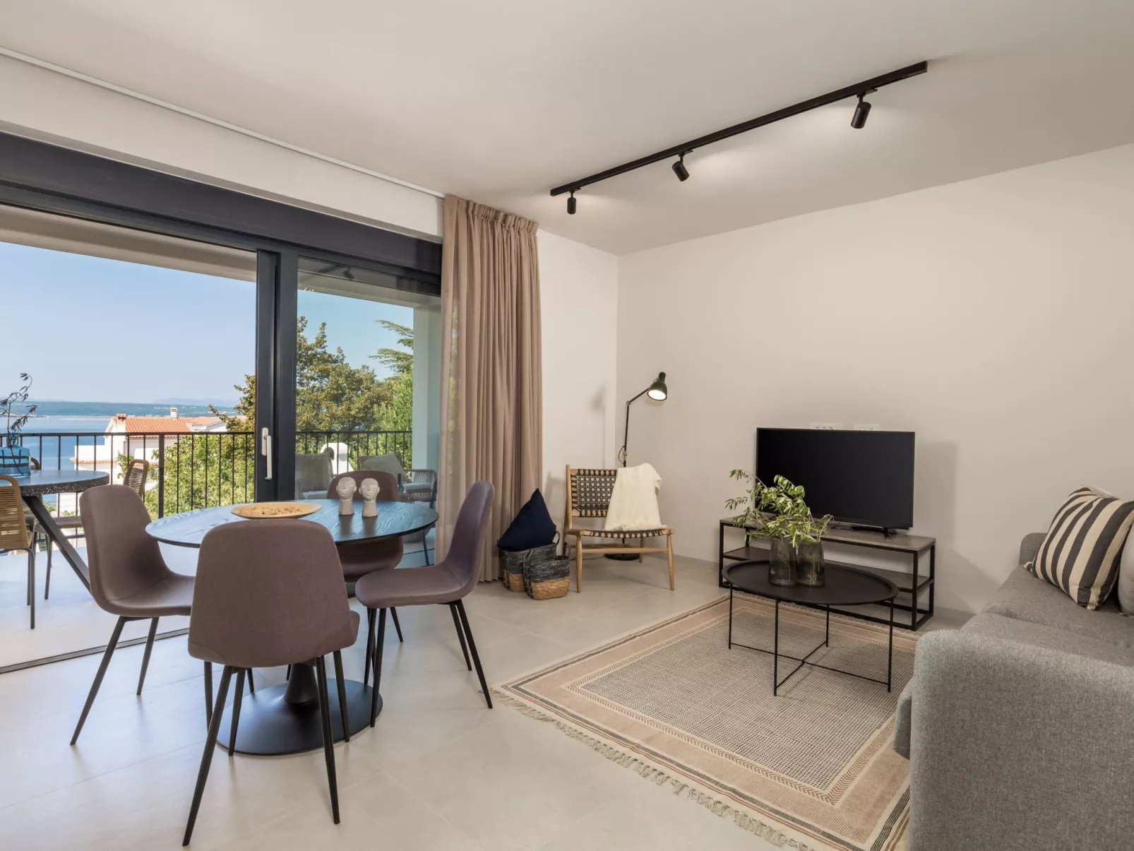 Villa Frankola mit Pool - Apt. Sonnenuntergang - Image-tags.info