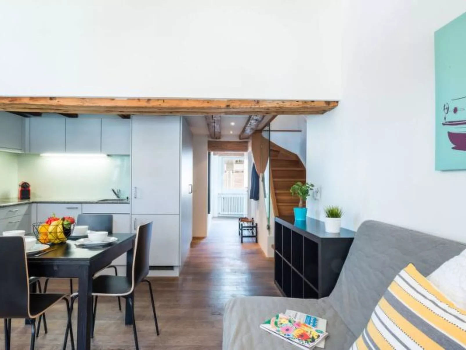 ZH Maisonette 4 - HITrental Schmidgasse Apartment - Binnen