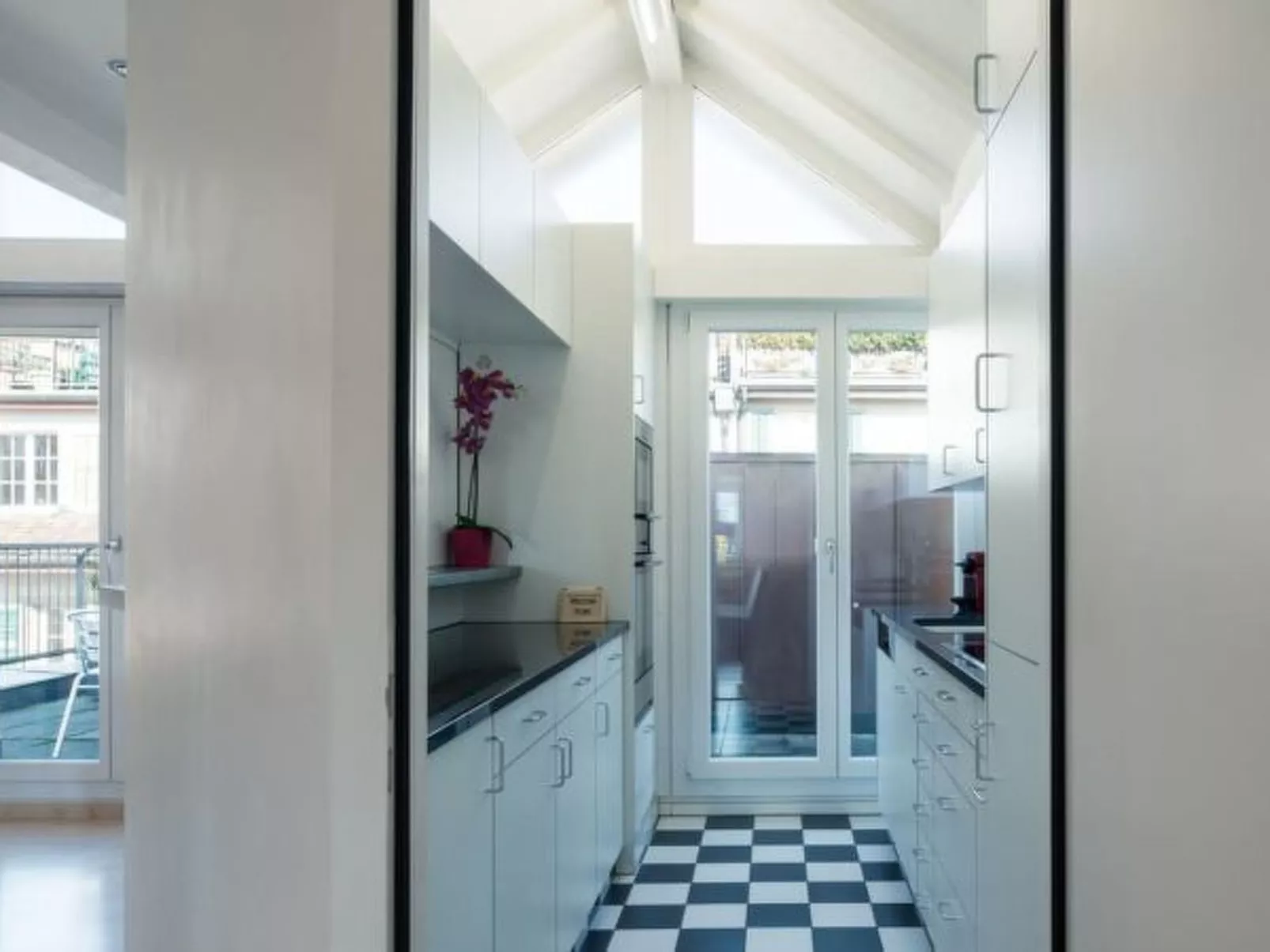 LU Sun IV - Chapel Bridge HITrental Apartment - Binnen