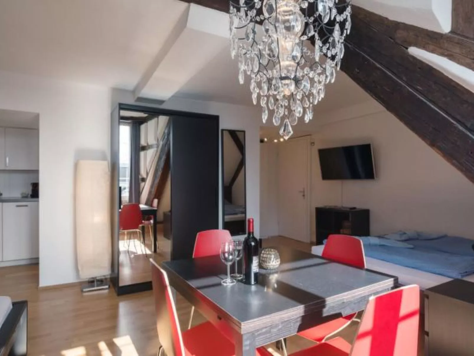 LU Mars IVa - Chapel Bridge HITrental Apartment - Binnen