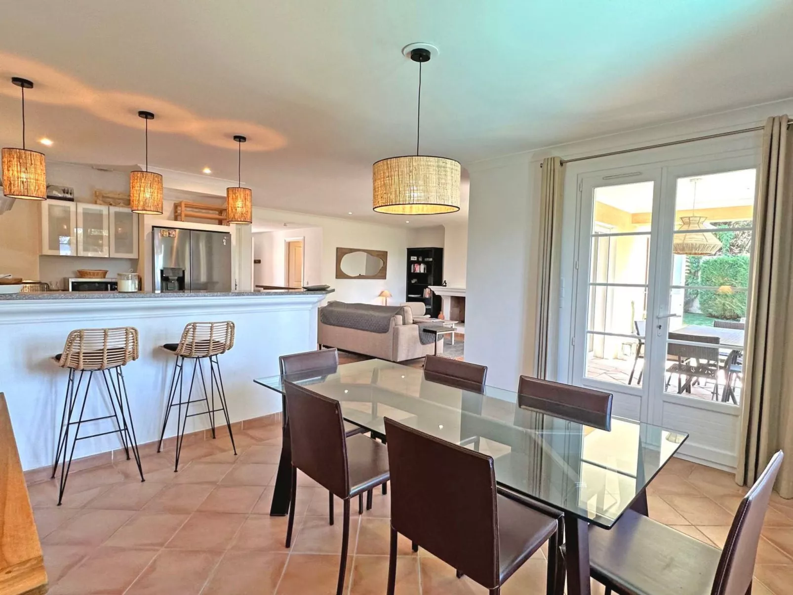 Villa T4 - 6 Personen - Privates Schwimmbad - WiFi - Klimaanlage - Sainte Maxim - Binnen