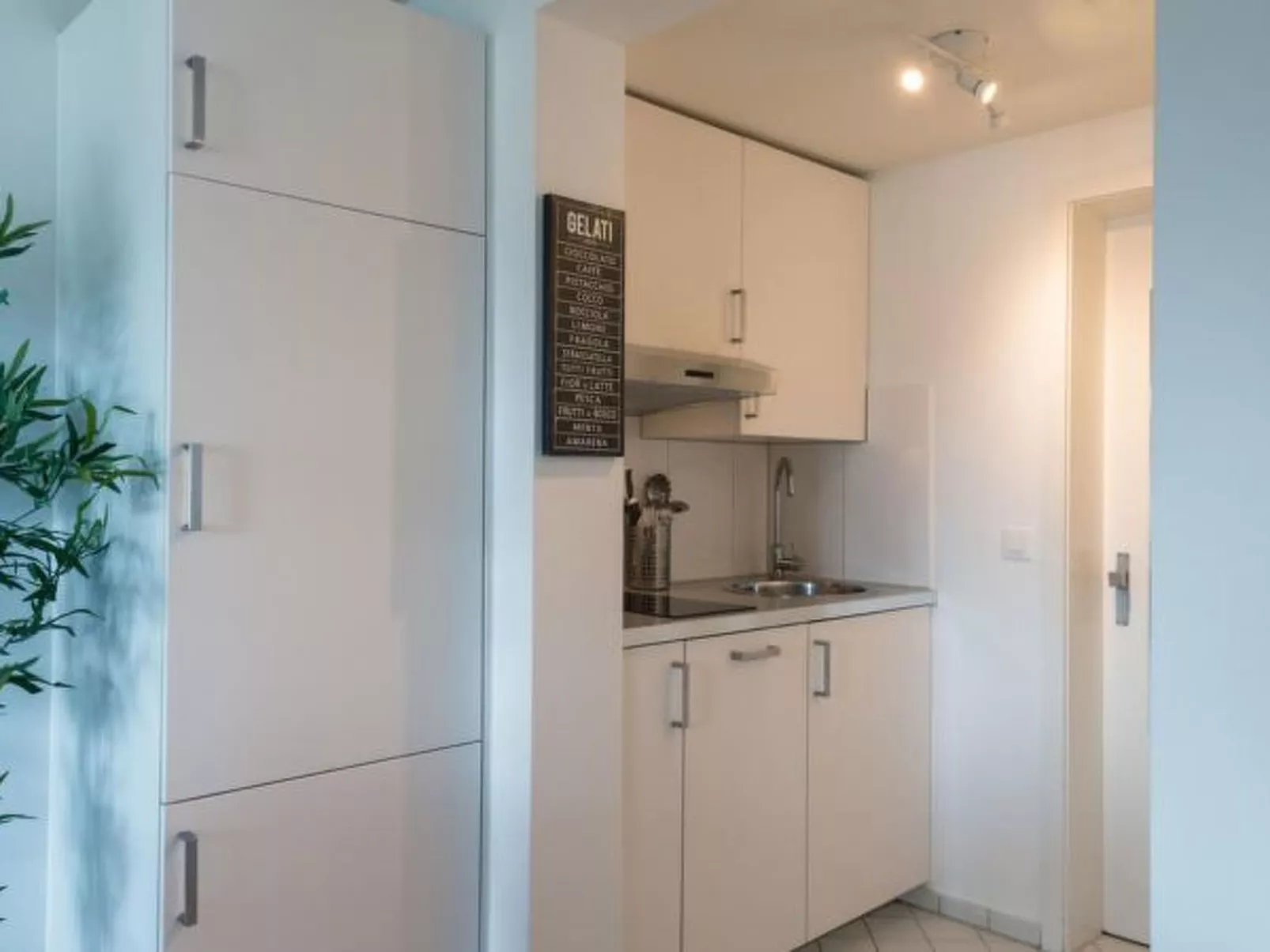 LU Saturn lll - Chapel Bridge HITrental Apartment - Binnen