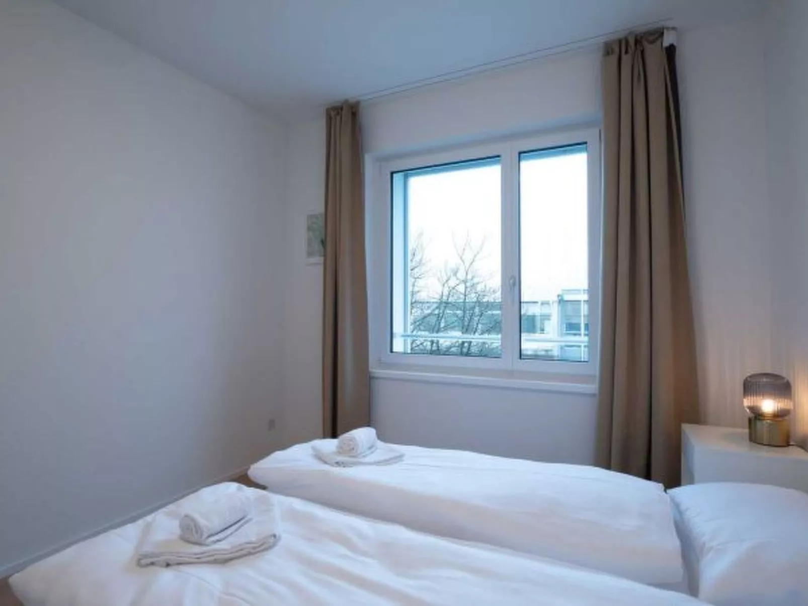 ZH Green 4 - Letzigrund HITrental Apartment - Binnen