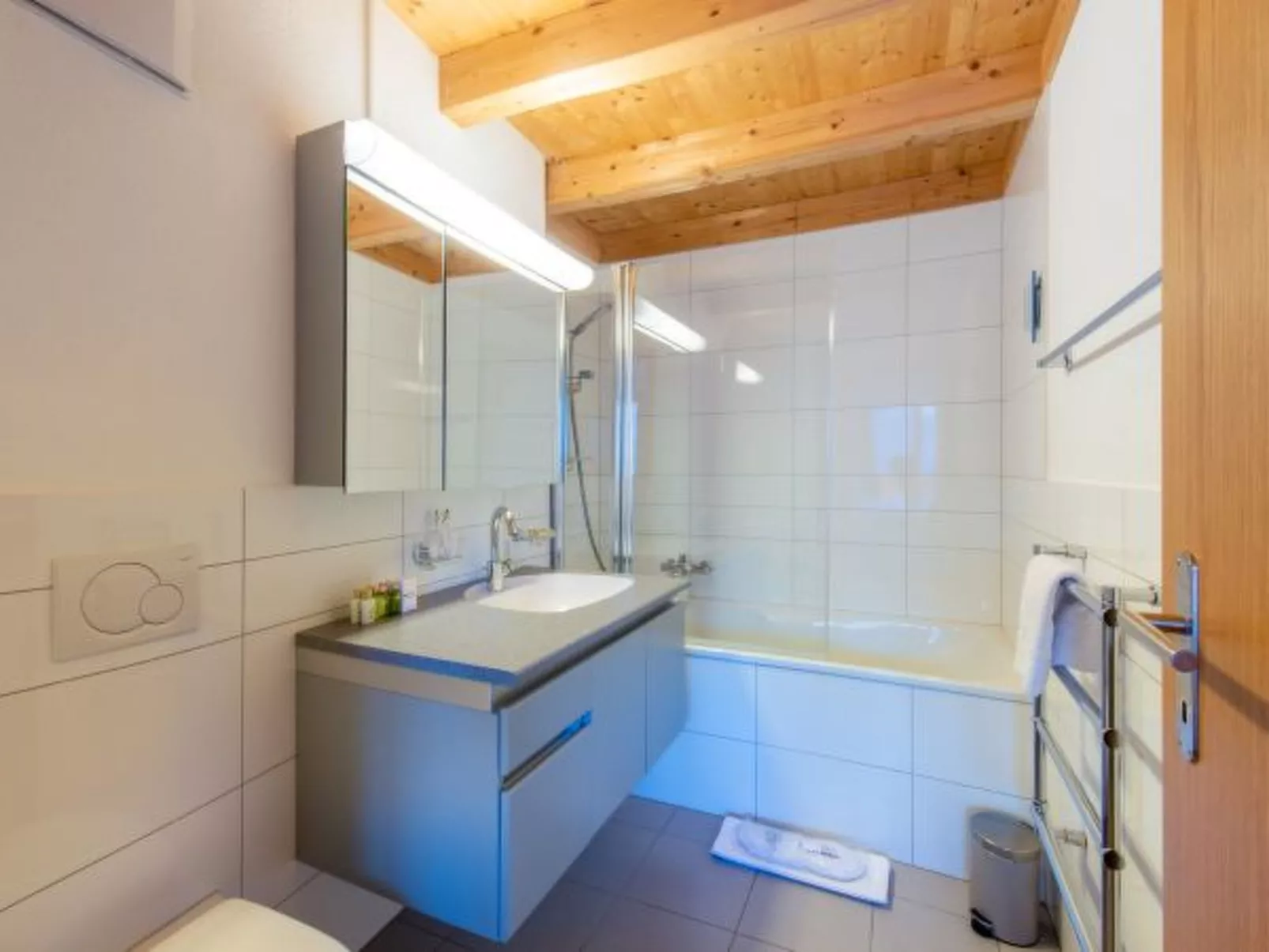 Racers Retreat 10 - Binnen