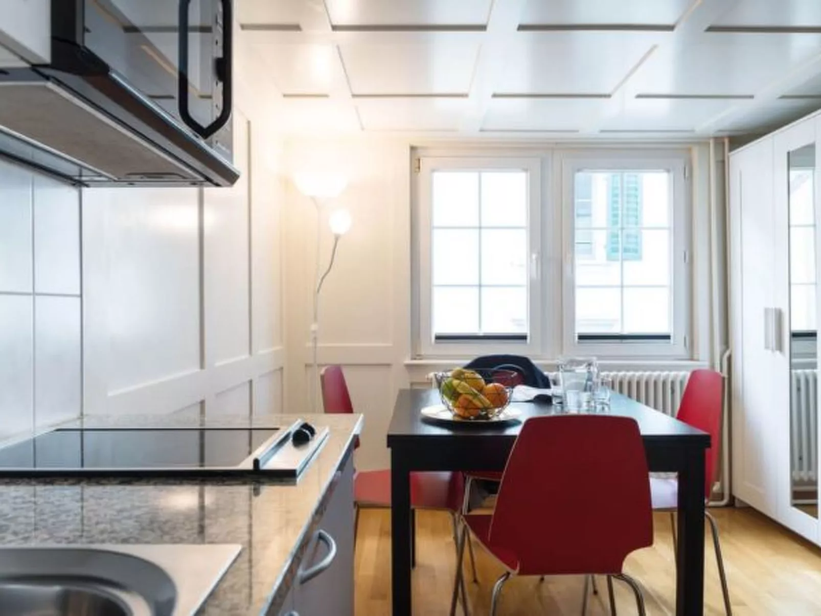 ZG Zeughausgasse IV - HITrental Apartment - Binnen