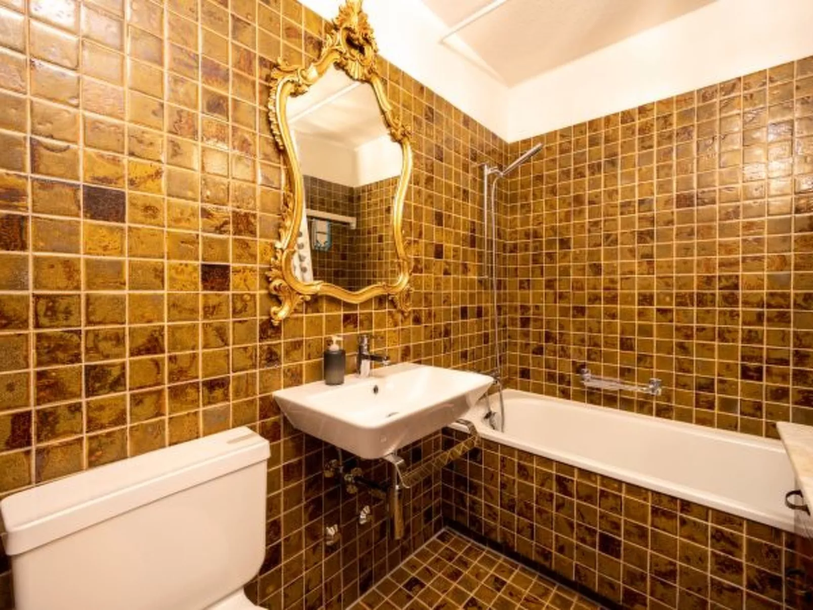 Casa Cannaretsch - Binnen