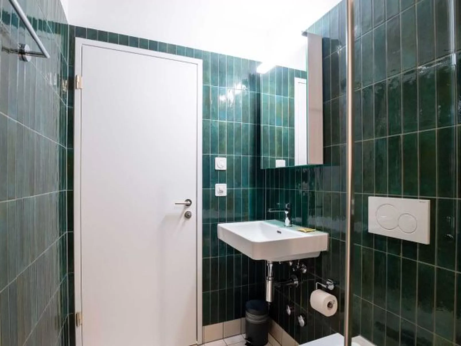 ZH Pink 1 - Letzigrund HITrental Apartment - Binnen