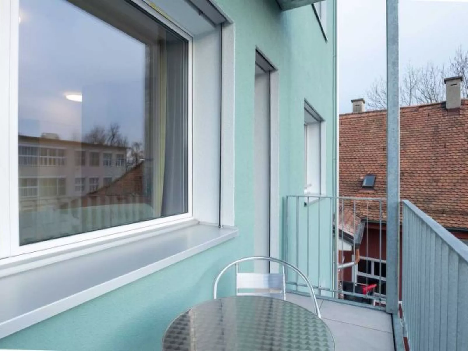 ZH Red 3 - Letzigrund HITrental Apartment - Buiten