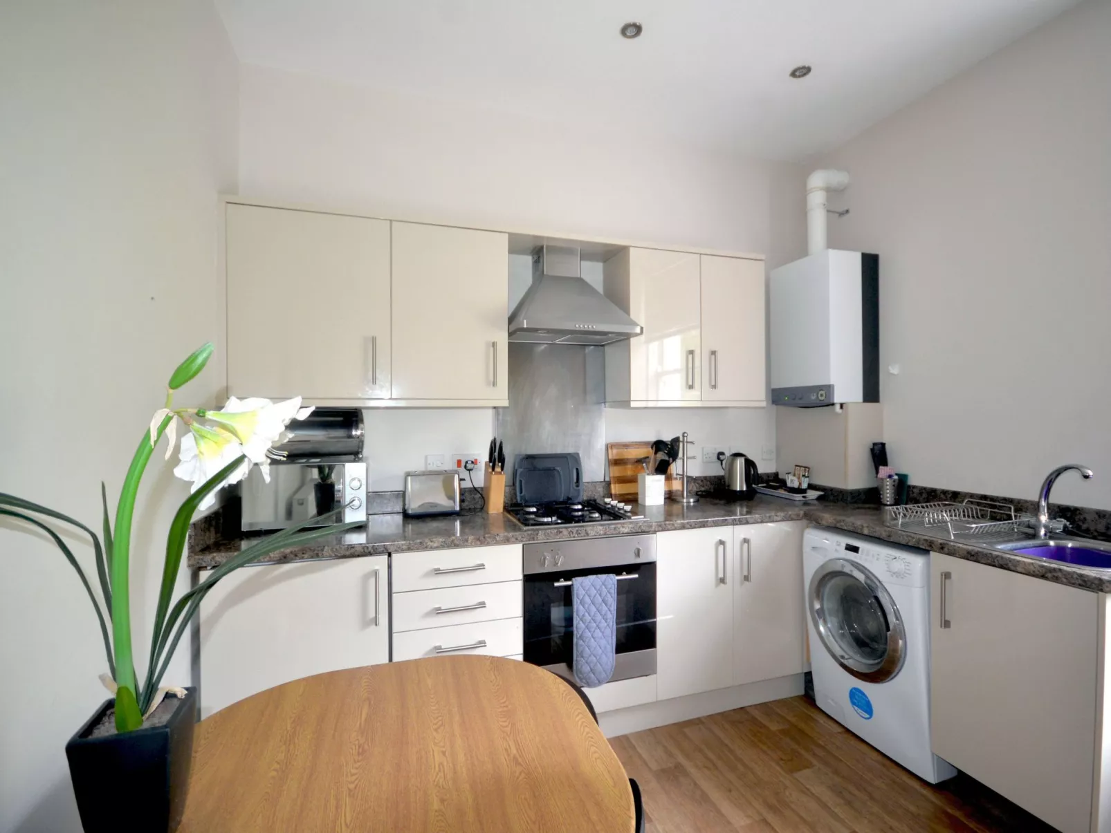 Modern eingerichtete Ferienwohnung in der unteren Etage - Image-tags.info