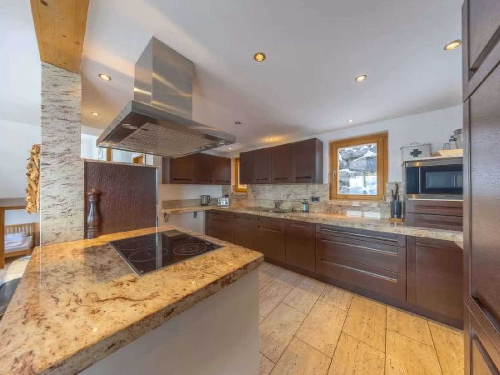 Chalet Enchanteur sauna, Whirlpool, 13pax - Binnen