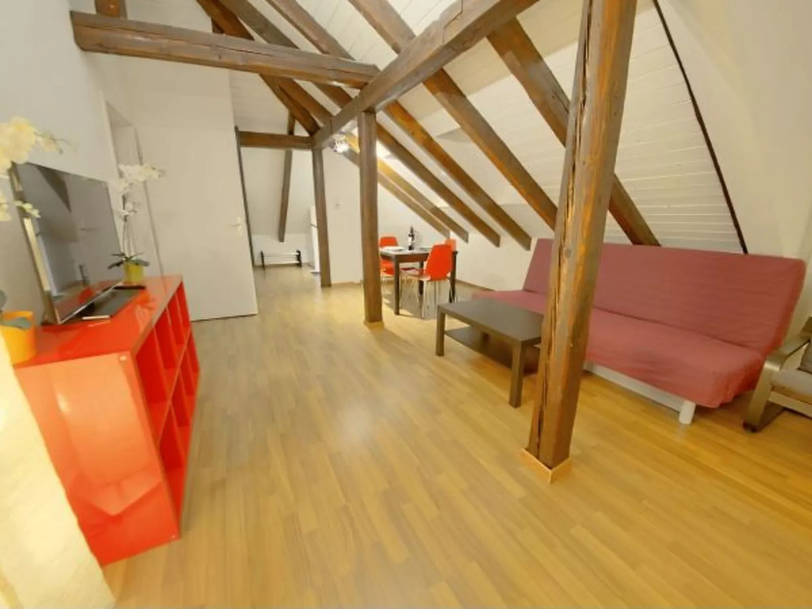 ZH Strawberry - Oerlikon HITrental Apartment - Binnen