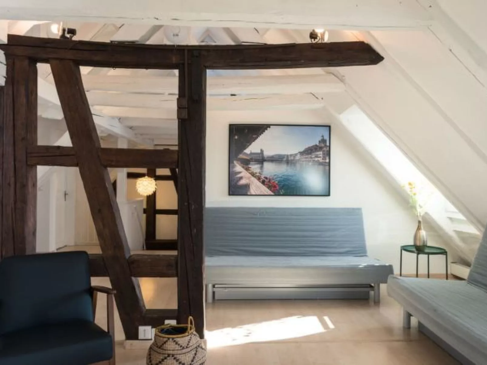 LU Sun IV - Chapel Bridge HITrental Apartment - Binnen