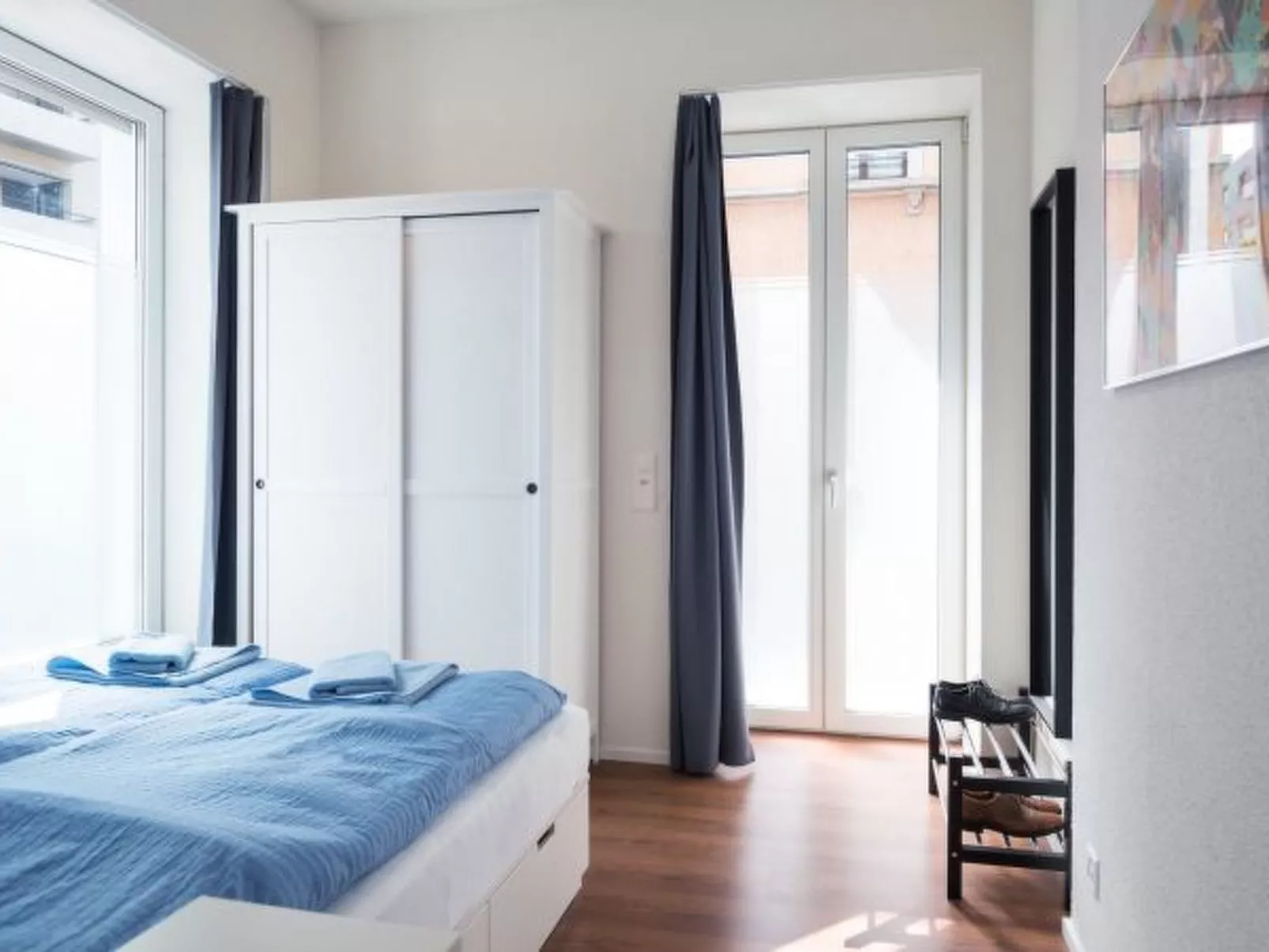 ZH Jaguar - Altstetten HITrental Apartment - Binnen