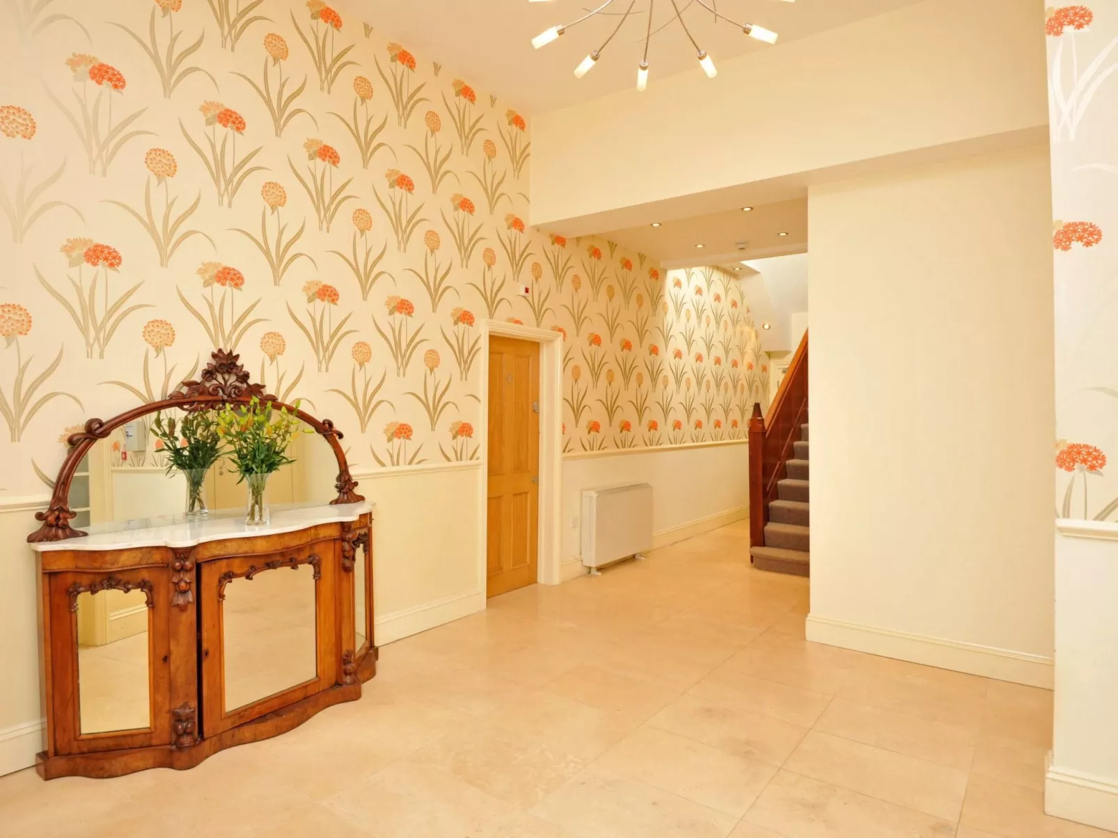 Modern eingerichtete Ferienwohnung im Erdgeschoss - Binnen