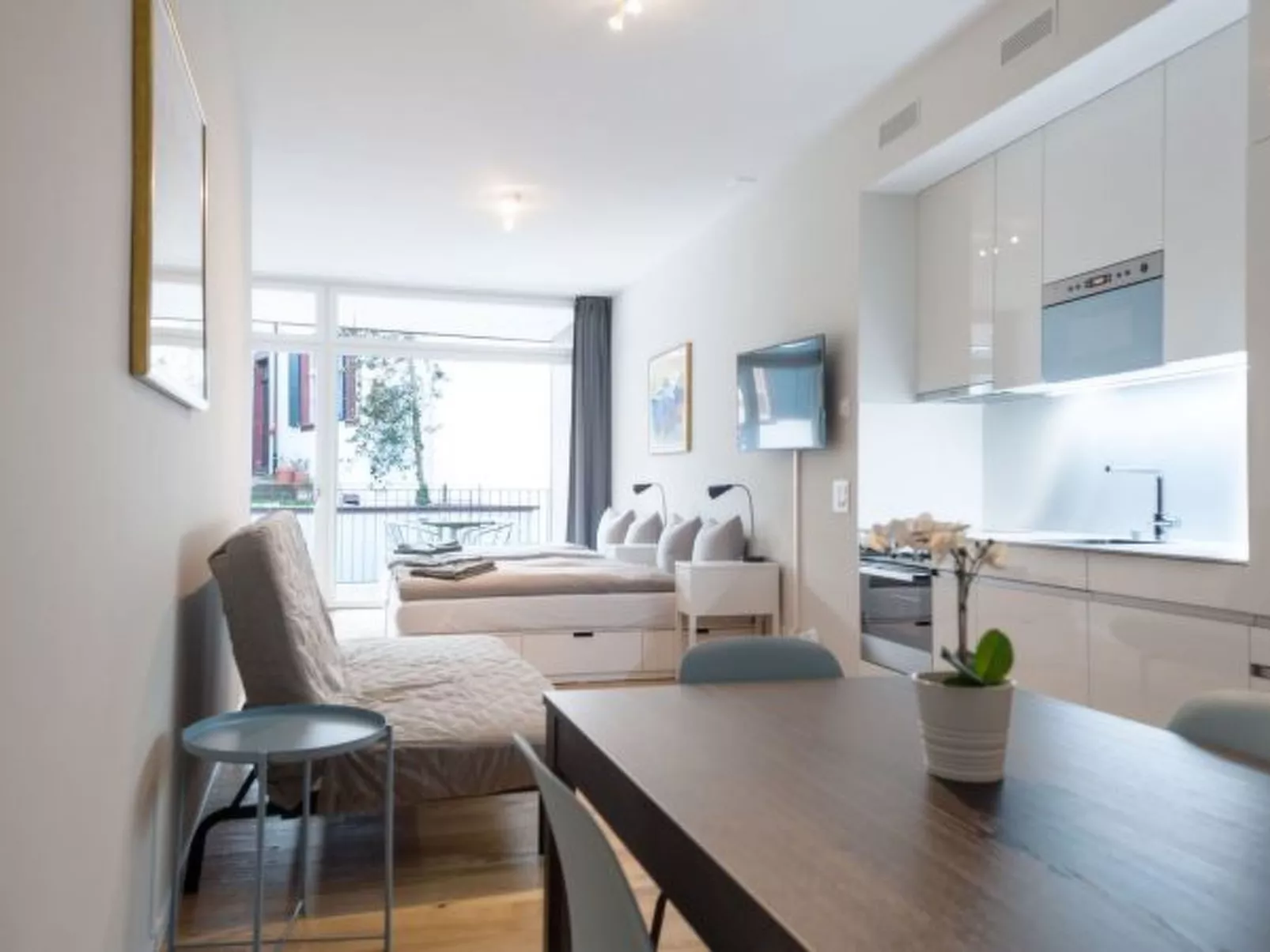 BS Hodler I - Marktplatz HITrental Apartment - Binnen