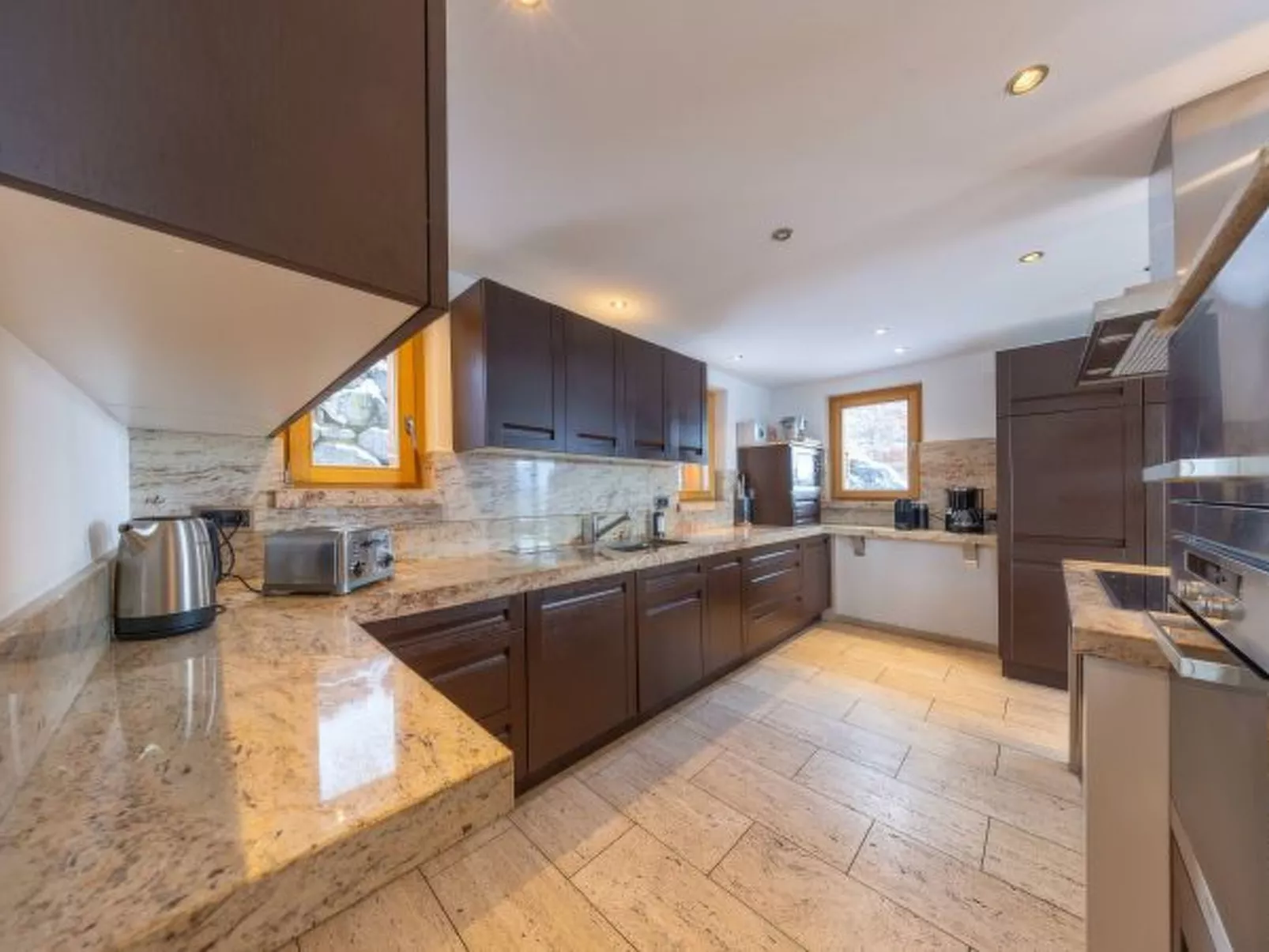 Chalet Enchanteur sauna, Whirlpool, 13pax - Binnen