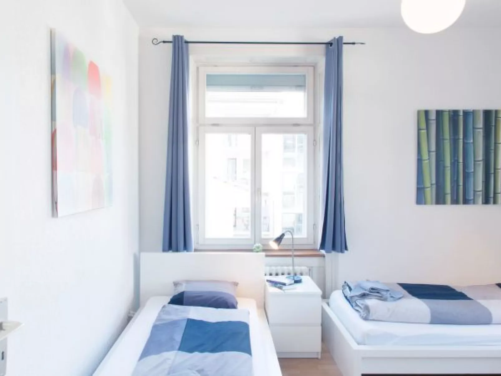 ZH Bellevue 3 - HITrental Seefeld Apartment - Binnen