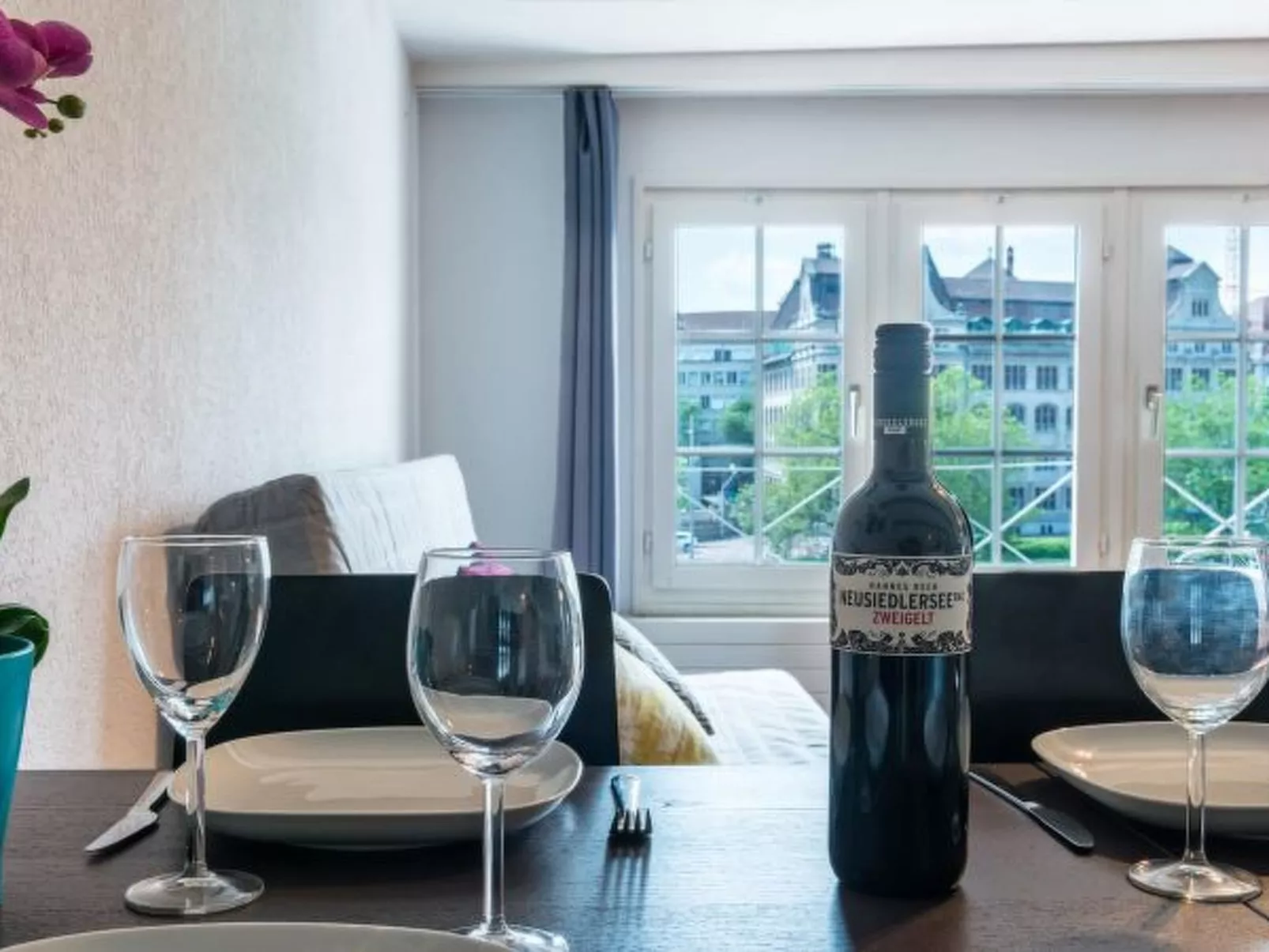 ZH Limmat 4 - HITrental Apartment - Binnen