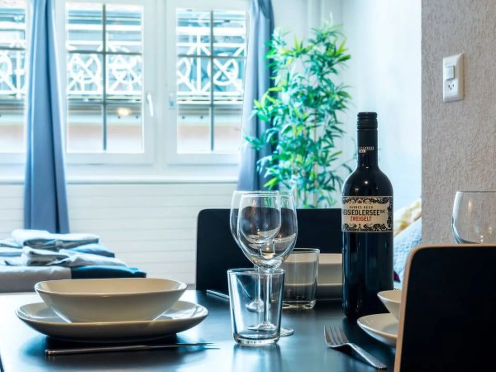 ZH Doerfli 4 - HITrental Apartment - Binnen