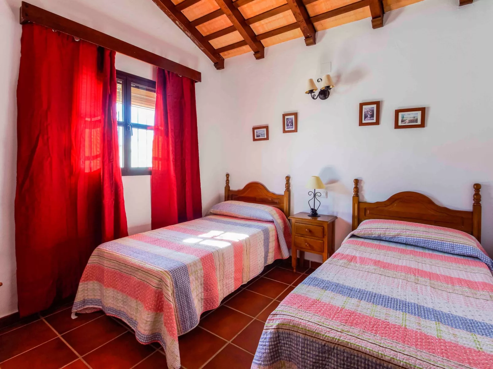 Für 6 Personen in Fuente del Gallo - Binnen