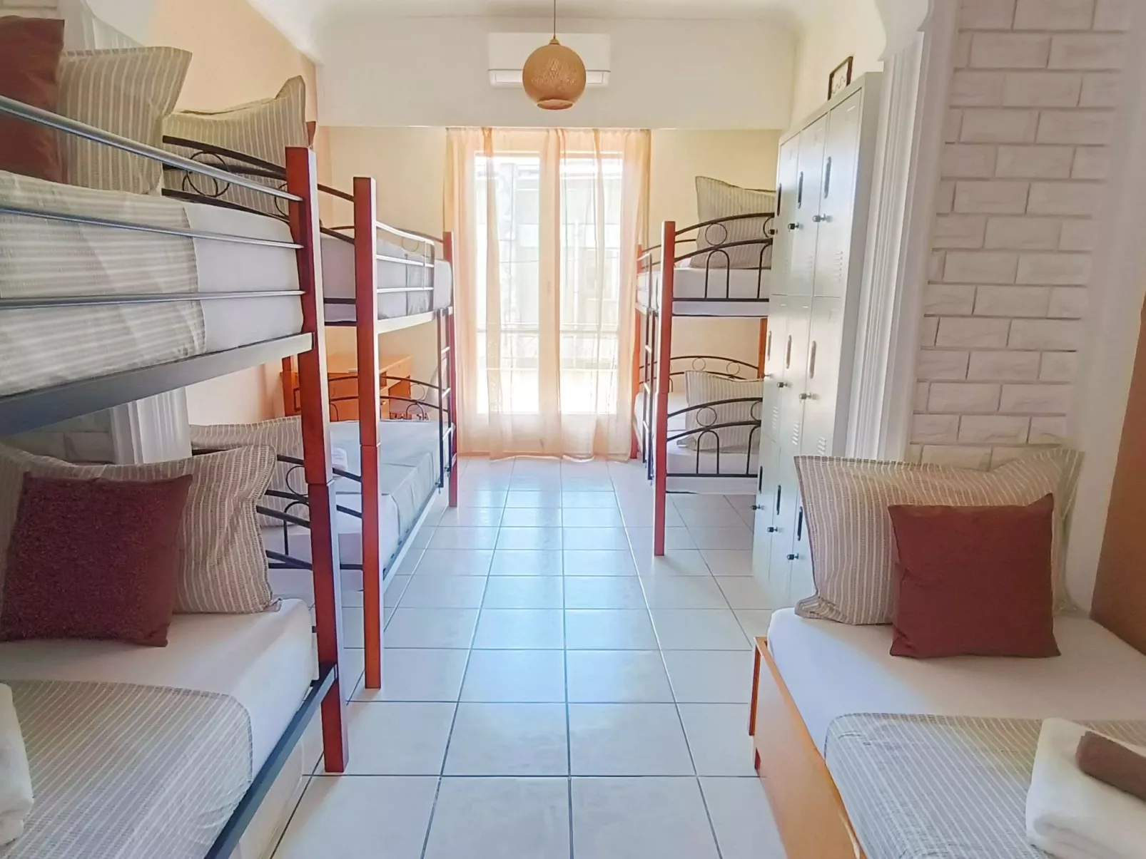 Athen Hauptbahnhof 4-Zimmer-Wohnung - Binnen